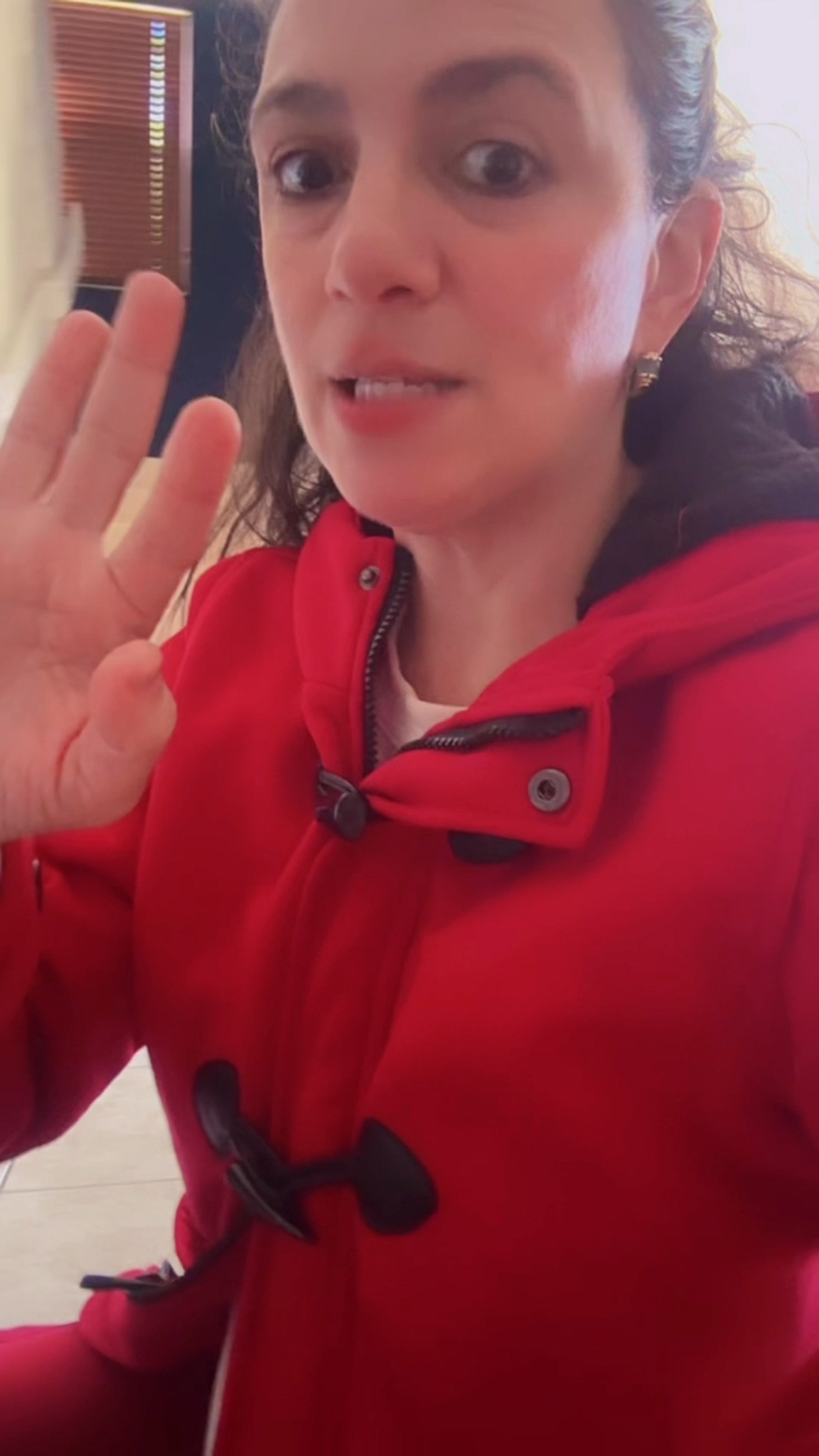 Travel essentials  part 827392 😅
Are you like me?
Btw, pls let me know if you like my travel recommendations  


#LTKvlog #LTKU #LTKTravel