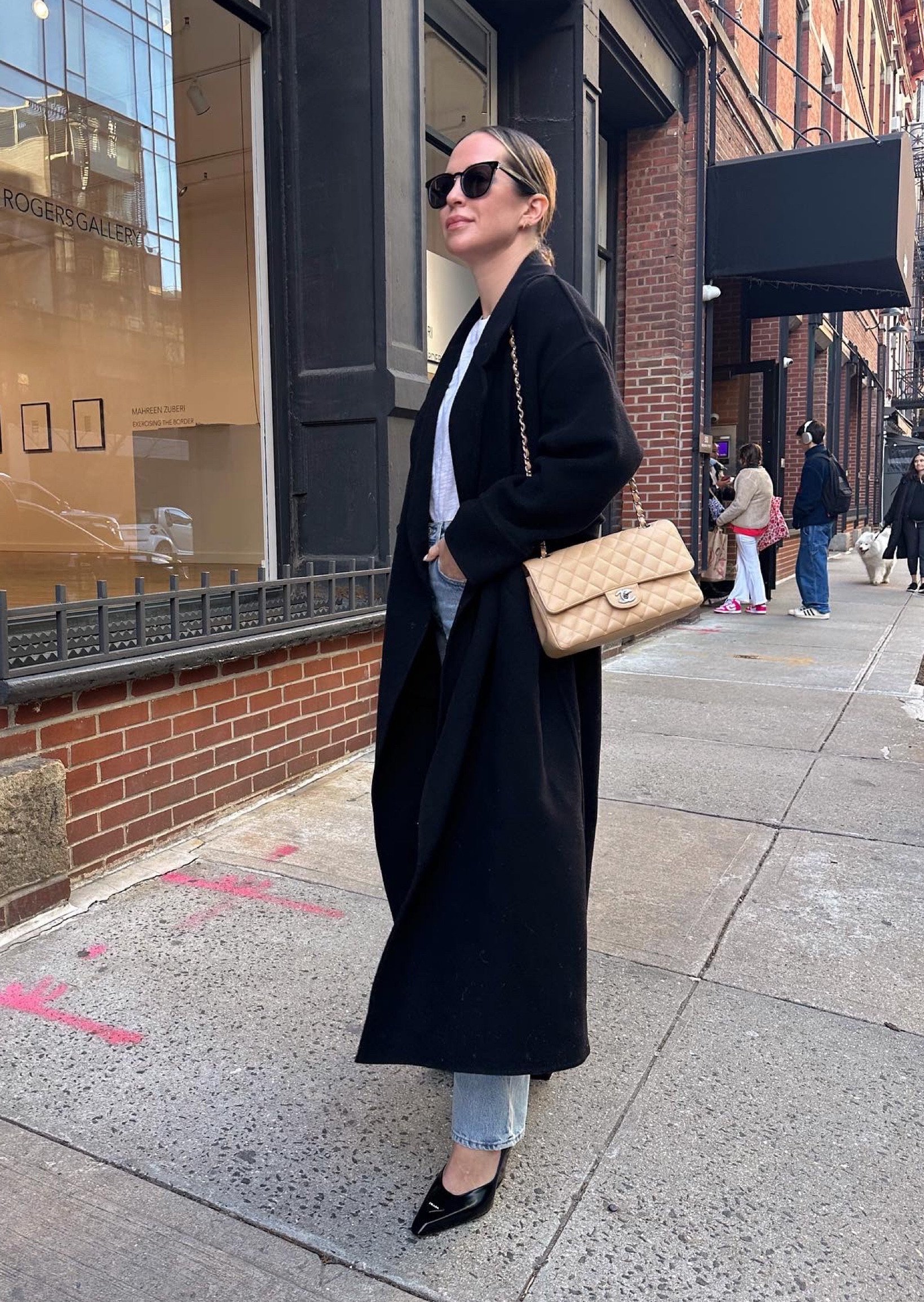 The denim runs TTS.
Shoes run small - I sizes up 1/2 a size. Typically a US 8.5, a 39 Euro and I got a 39.5 in these.