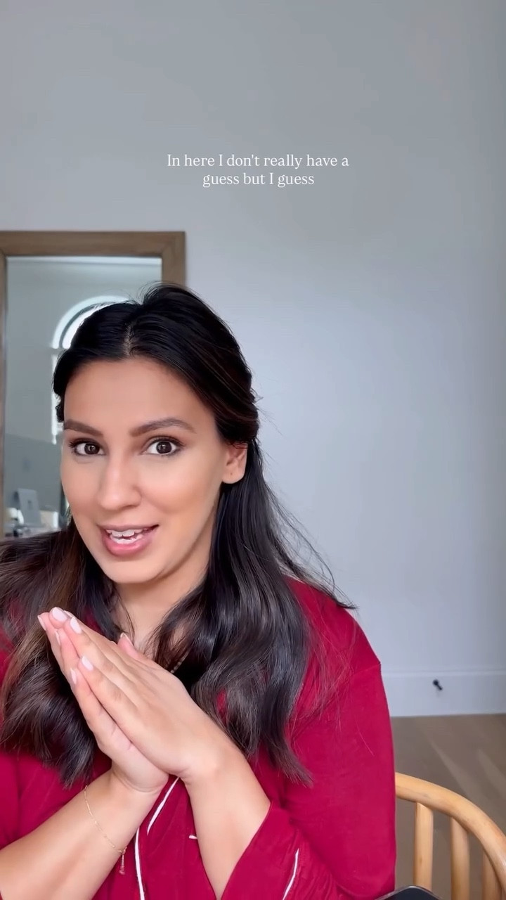 Were you right or completely off base when it came to the gender of your little? 

Foundation: @charlottetilbury Airbrush foundation in the shade 7.5 
Concealer: @lancomeofficial all over concealer in 360
Setting powder: @kosas cloud set