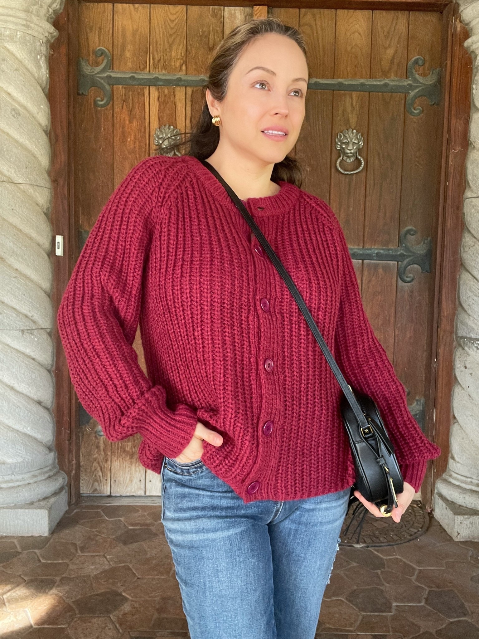 Thick super soft sweater 
Valentine outfit 
Sweater warm 
Date night
Chelsea boots 

#LTKdayinmylife #LTKFindsUnder50 #LTKootd

#LTKstorytime #LTKTravel #LTKmorningroutine