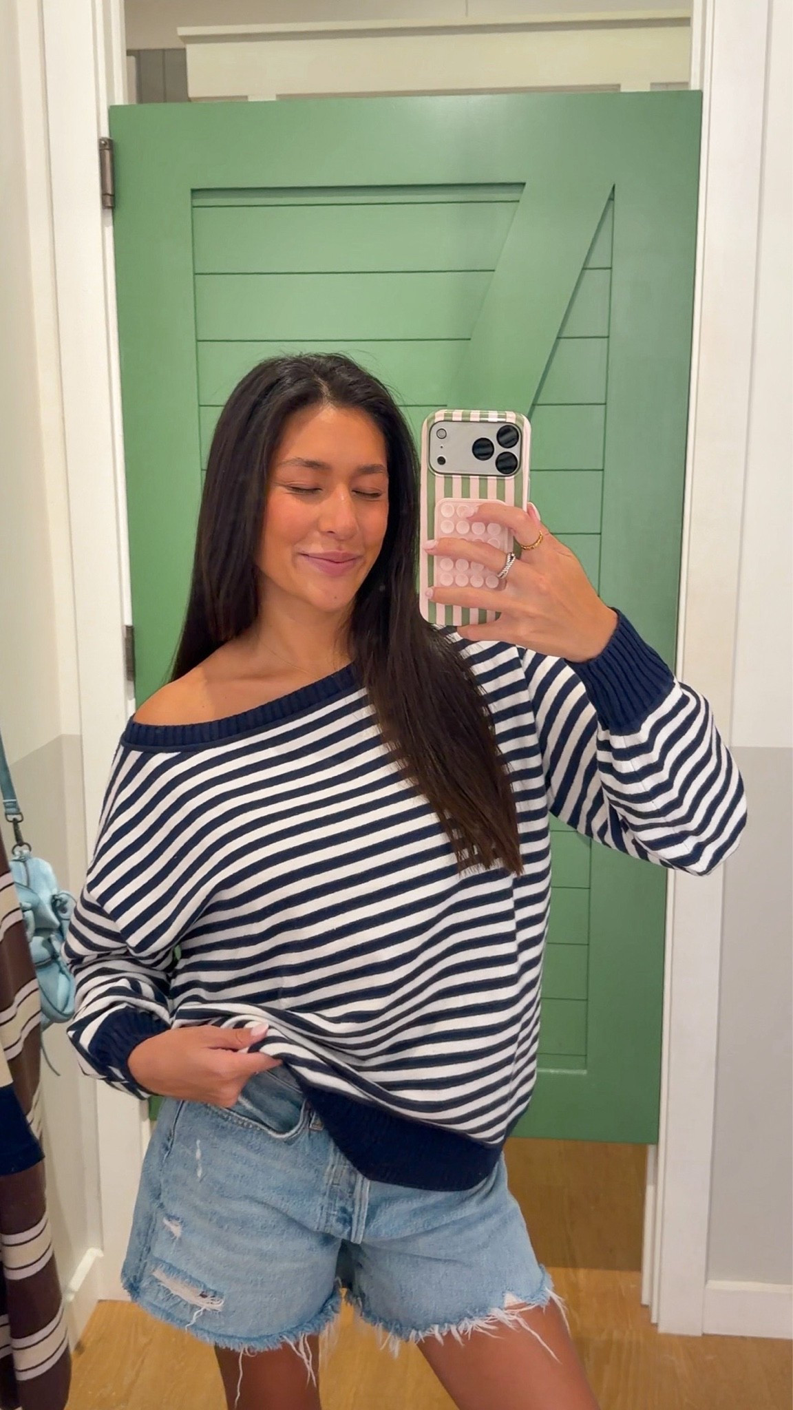 cozy sweater🤍 wearing a size small