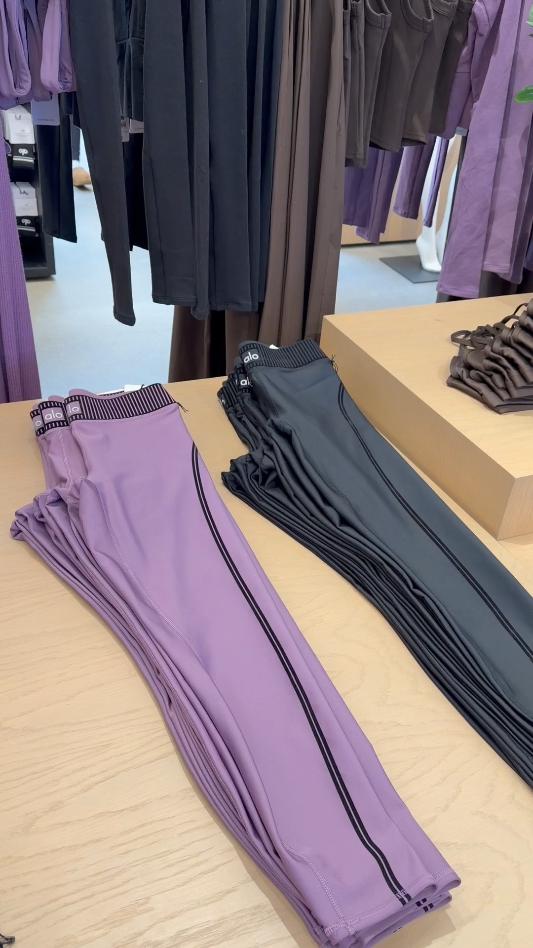 Okay but this Plum Kiss set… 💜
I walked in just to browse and instantly fell in love.
The color is unreal, the fit is so flattering, and it feels like one of those sets you’ll keep reaching for on repeat.
Tried it on in store and had to share—linking it for you before it’s gone 👀 @aloyoga 

#LTKgrwm #LTKActive #LTKootd