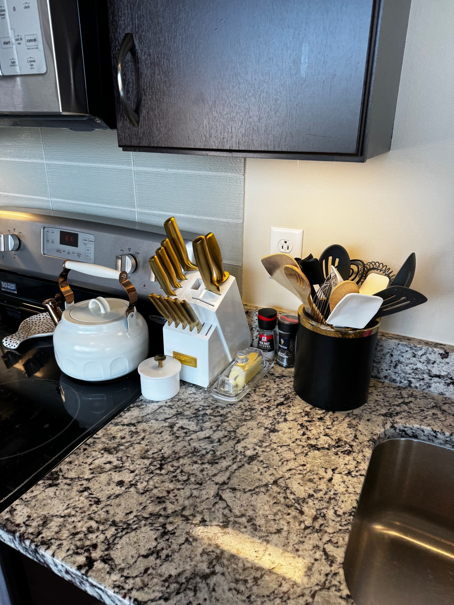 Living in an urban loft has been something that has been on my mind since my early 20’s. Here are some of the chic and feminine with a maximalist vibe pieces of my loft that I just love. 

#LTKOver40 #LTKStyleTip #LTKHome