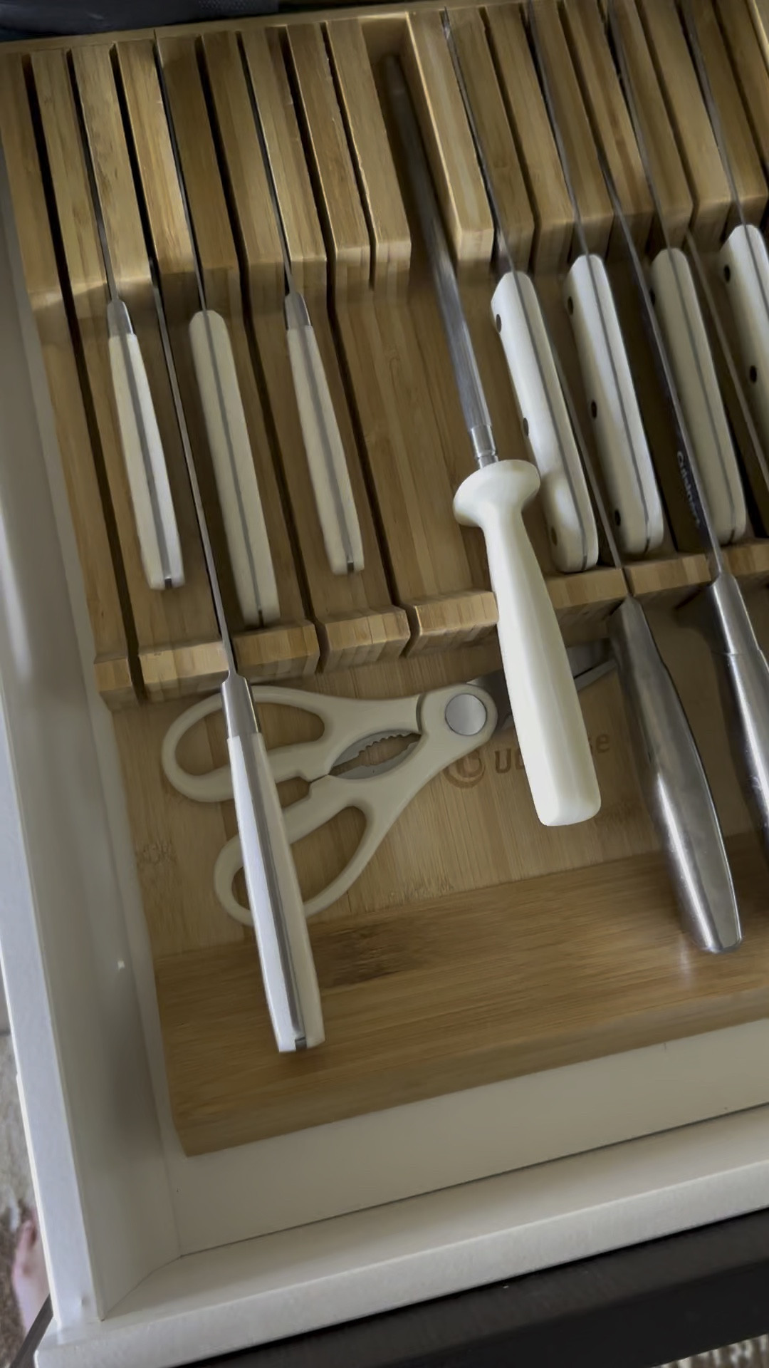 More aesthetic @Amazon utensil holders! I loveee this knife set! So sleek & great space saving! 🙌🏻 linking utensil styles for you too! #ad #amazon #founditonamazon 

#LTKVideo #LTKSaleAlert #LTKHome