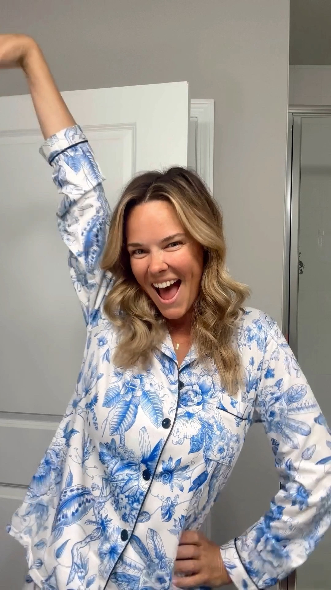 I gave heatless curls a go,  and once I got the hang of it they turned out so well! I basically french braided my hair using the headband as a section of the braid! This saves me so much time in the morning and makes me feel put together with next to no effort. 

#LTKFindsUnder50 #LTKVideo #LTKBeauty