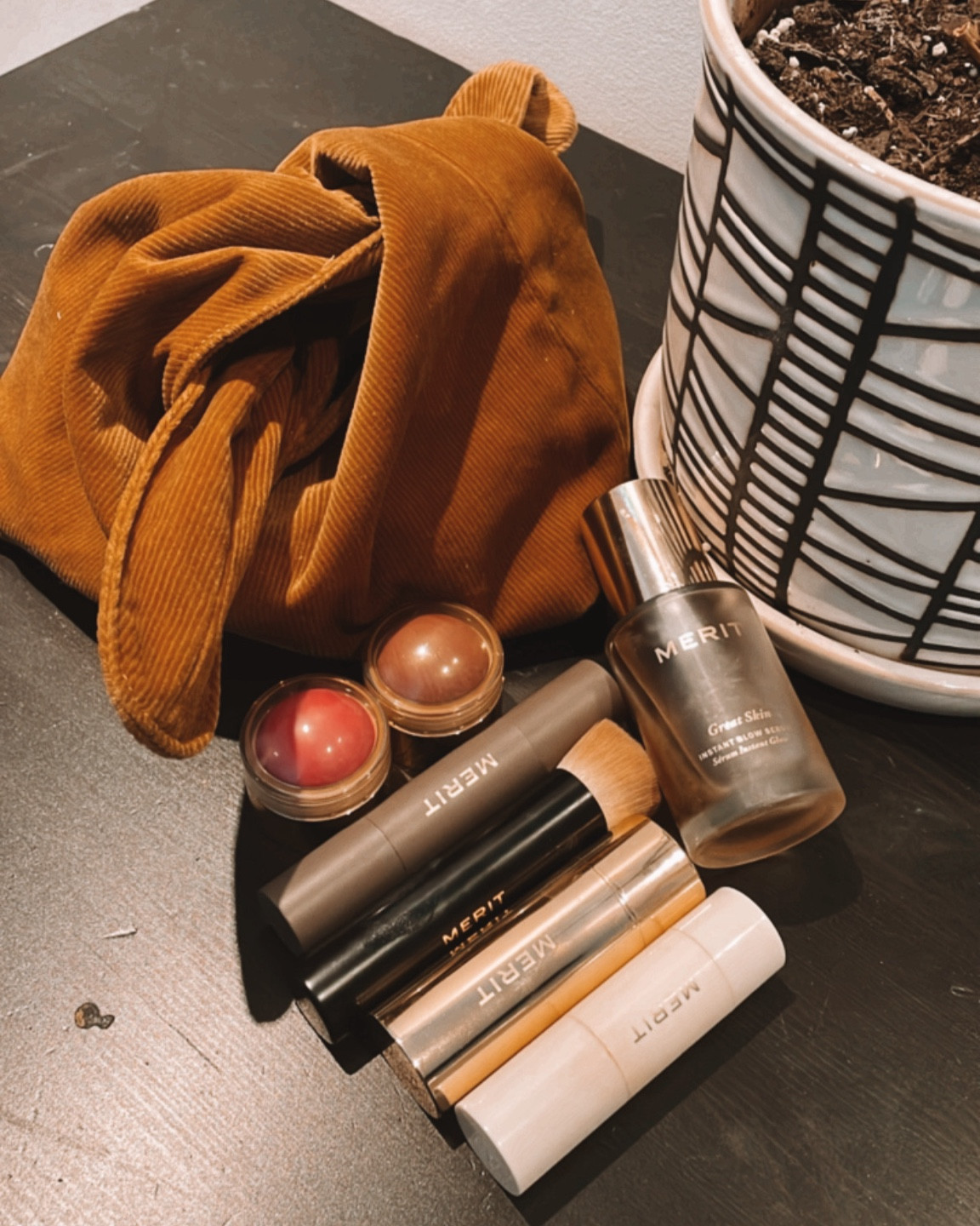 finally found a clean make up that I love and it so simple for a 5 minute morning make up look #merit #meritmakeup 

my exact colors are linked below🤍

#LTKbeauty