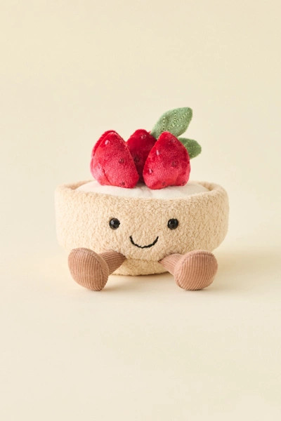 Jellycat Amuseables Fleurette Tarte Aux Fraises Plushie | Urban Outfitters (US and RoW)