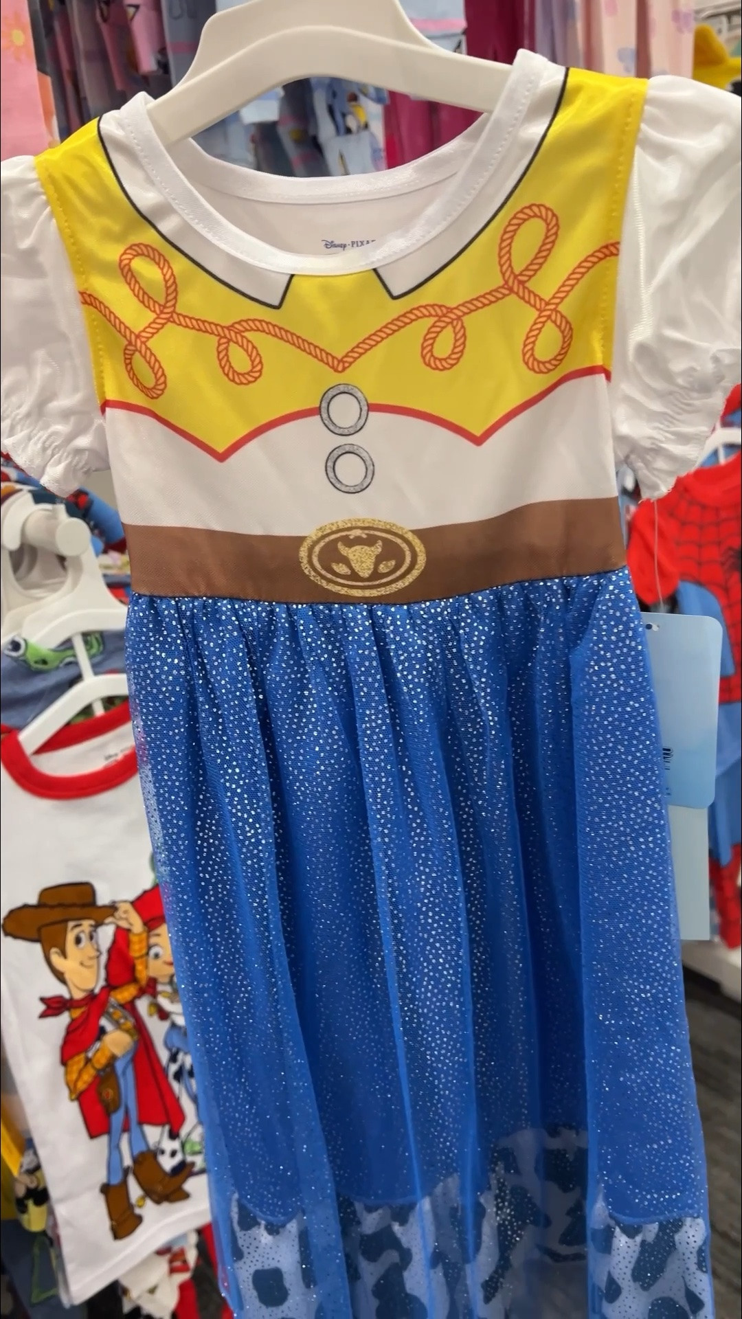 New toddler nightgown 

Target finds, new arrivals, toddler girl, Disney style @Target

#LTKmomlife