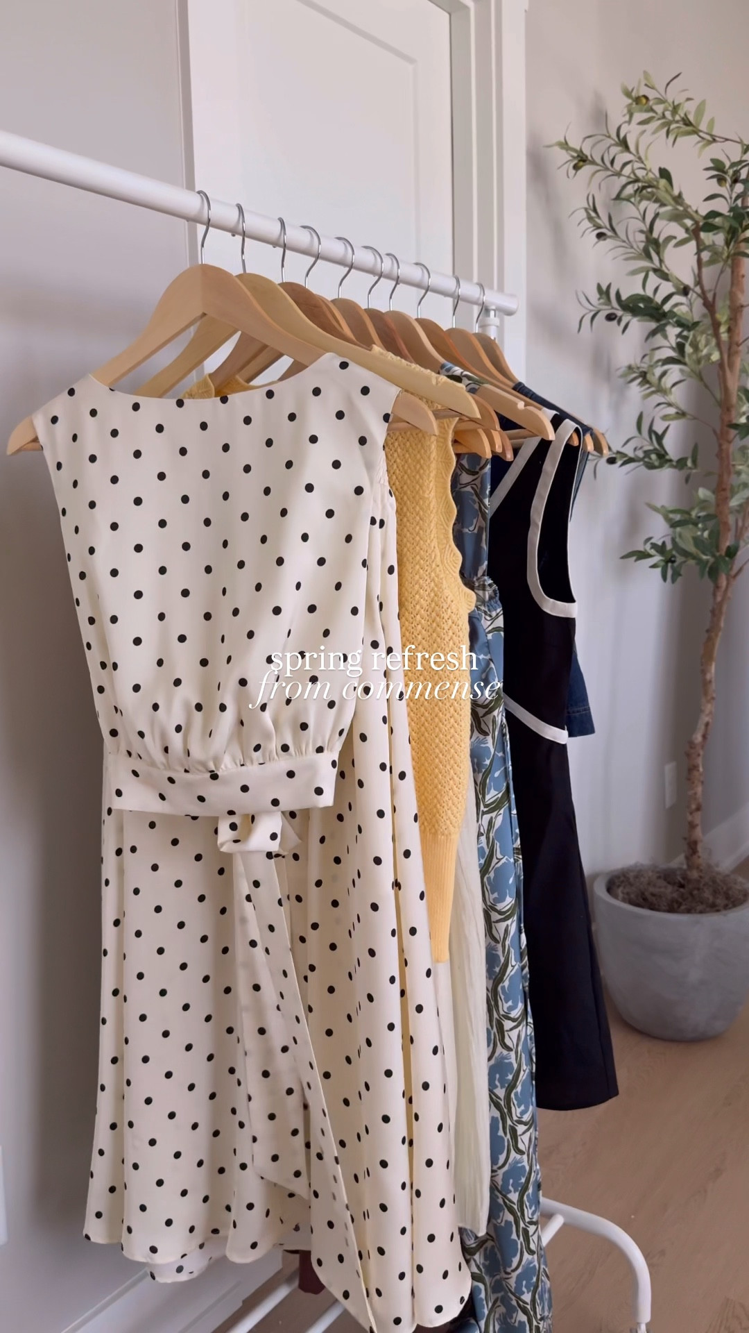 These pieces are giving designer for way less. Use code ASHLEYGARZASTYLE_12 for 12% off!

Spring style, matching set, look for less, outfit inspo 