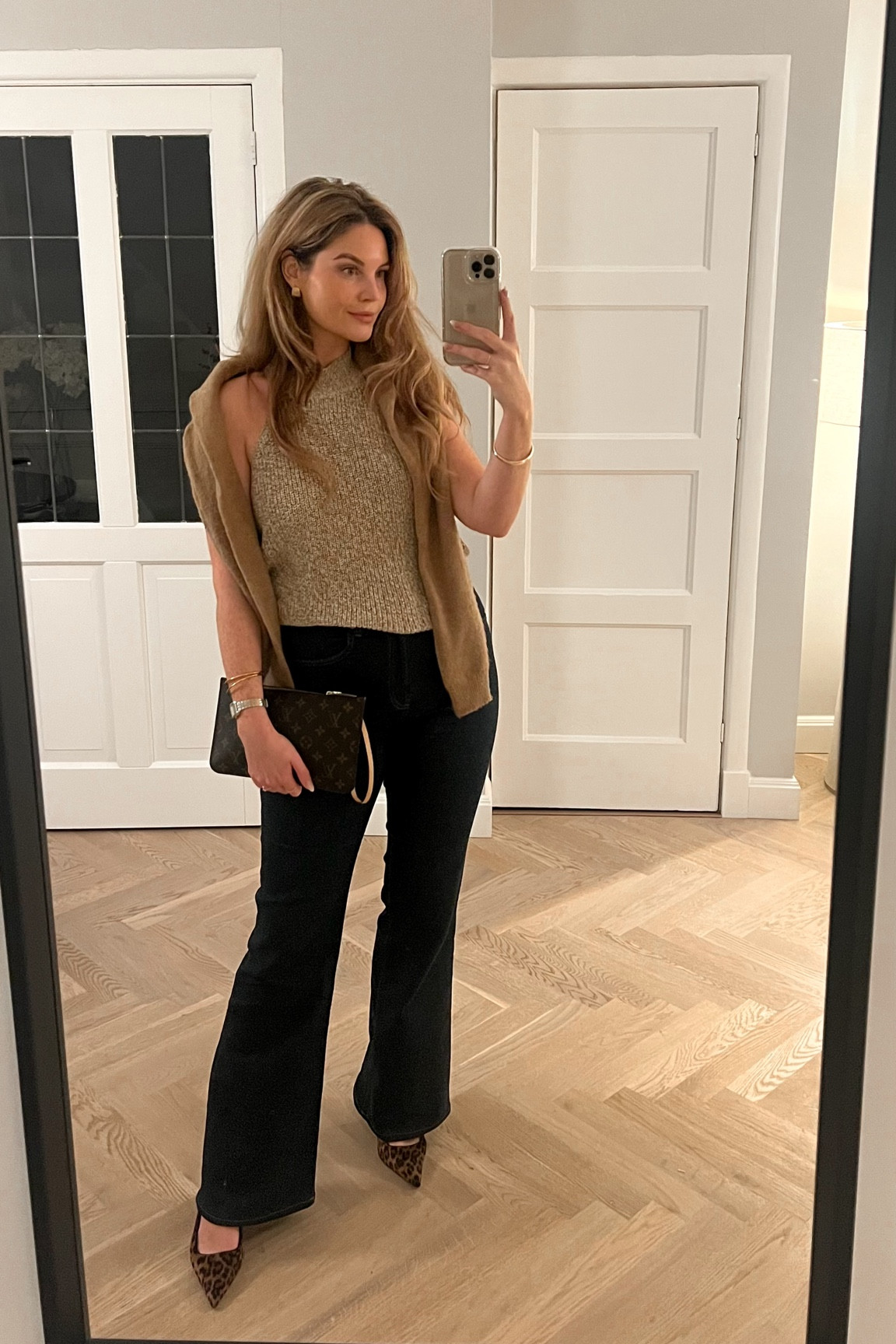 Autumn outfit, fall outfit, kitten heel outfit, flared jeans outfit, dinner date outfit, casual dinner outfit, autumn fashion, fall fashion, fall inspo, autumn inspo, neutral outfit, winter outfit, winter inspo, cardigan outfit 🤎

#LTKeurope #LTKautumn #LTKwinter