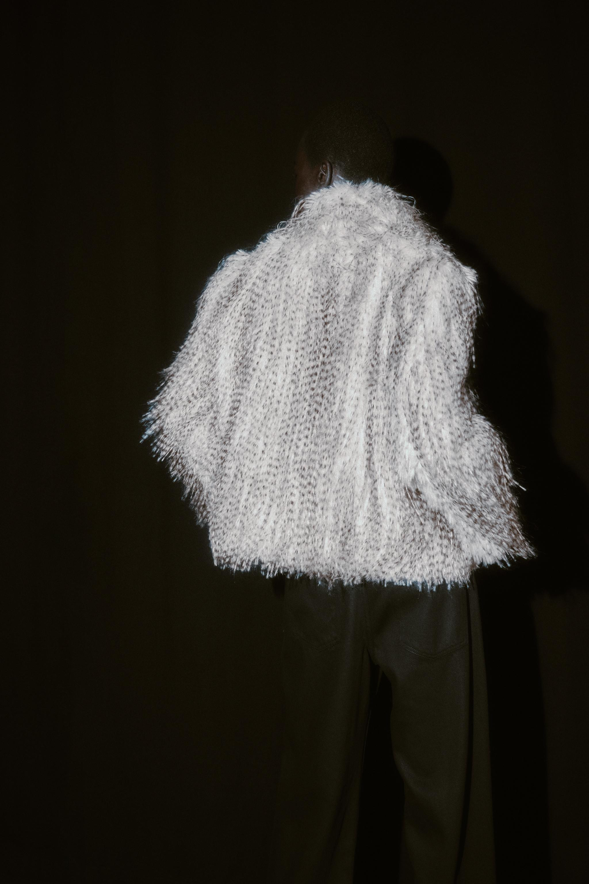 SHORT FAUX FUR COAT | Zara US