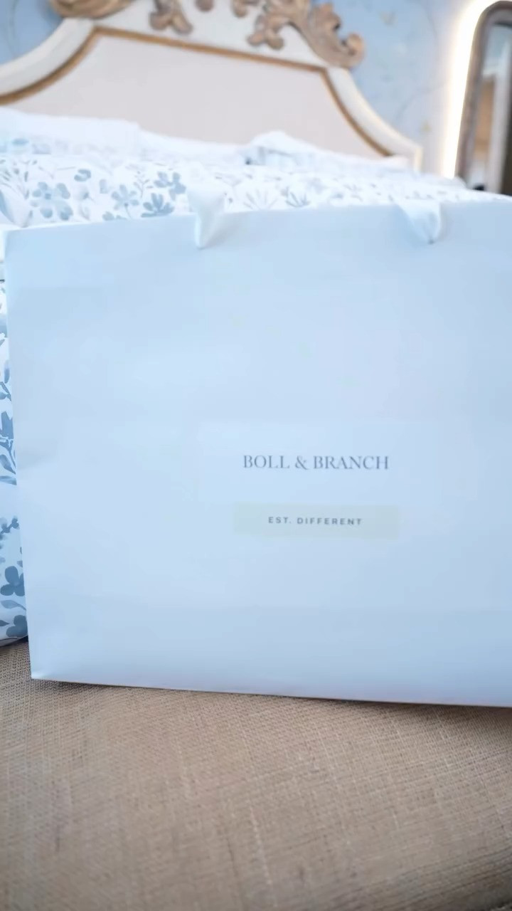 Still obsessed with these incredible sheets from my Boll and Branch partnership! There's nothing like slipping into pure luxury every single night. You can find them linked here  

 #LTKFallSale #LTKHome