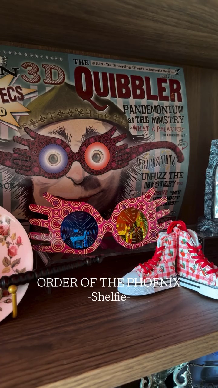 Harry Potter and the Order of the Phoenix Shelfie

Admittedly this is my least favorite shelf. I really just don’t have much for the Order of the Phoenix. What’s a replica I’m missing that I should add? 

#harrypotter #harrypotterandtheorderofthephoenix #wizardingworldofharrypotter 
Harry Potter 
Hogwarts
Wizarding World