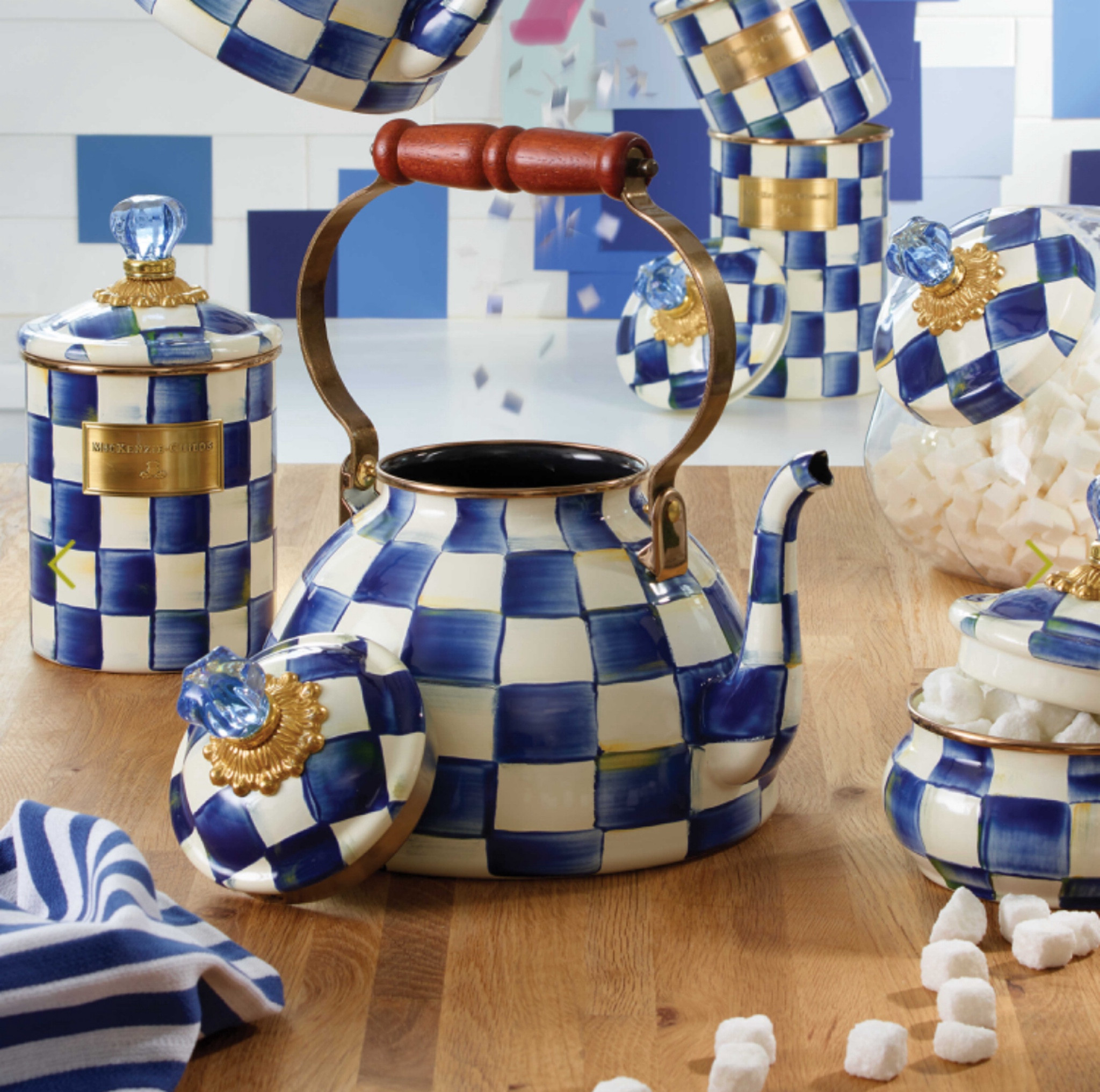 Barn sale! Excited to add some lovelies to my collection😍

#LTKFindsUnder100 #LTKHome #LTKSaleAlert