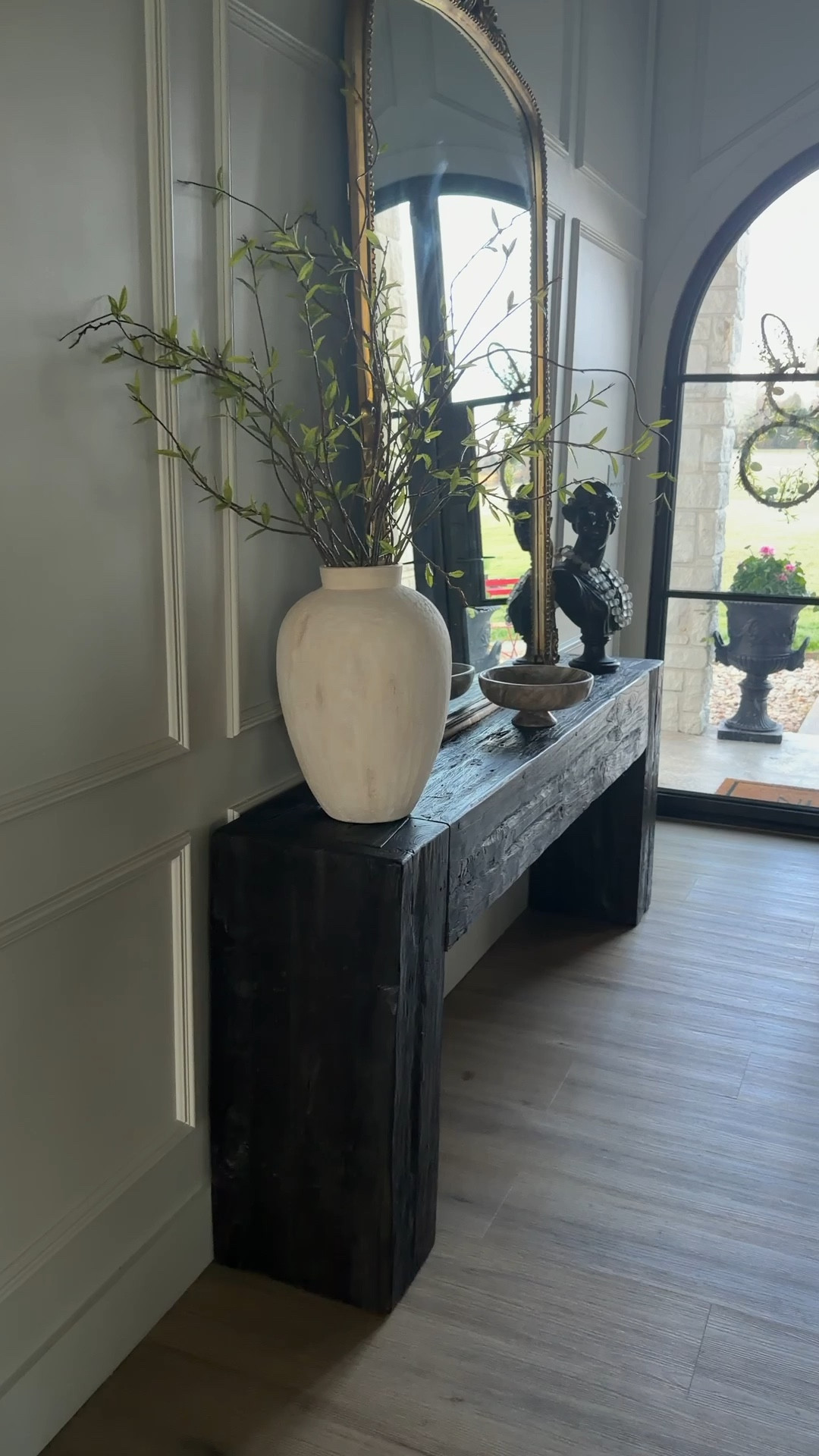 XL vase target
Stems potter barn 
Console Arhaus
Mirror Anthropologie

#LTKHome #LTKOver40