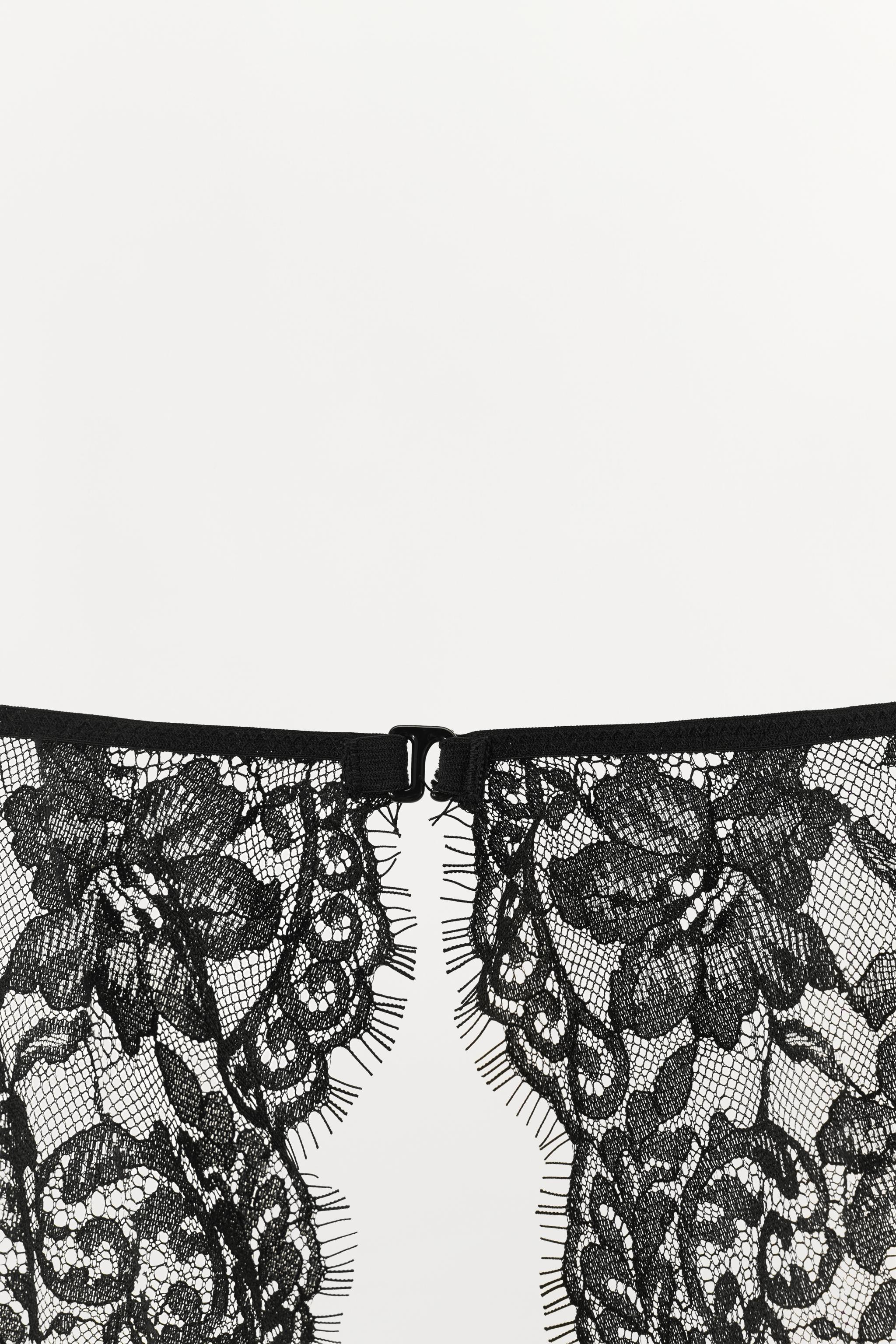UNDERWIRED LACE BRA WITH SLEEVES | Zara UK