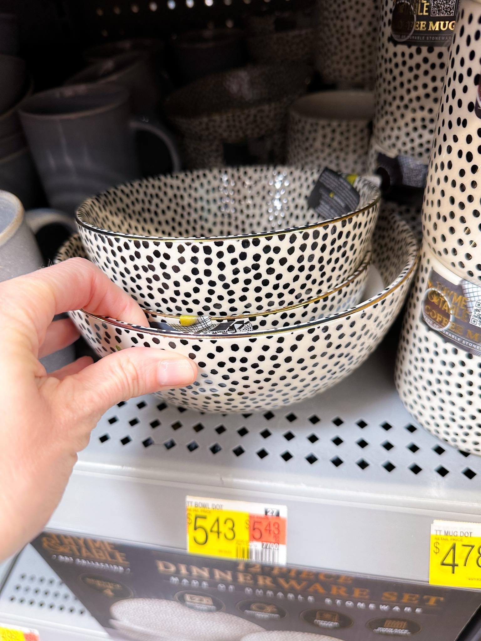 Black Dot Dinnerware at Walmartt

#LTKStyleTip #LTKHome