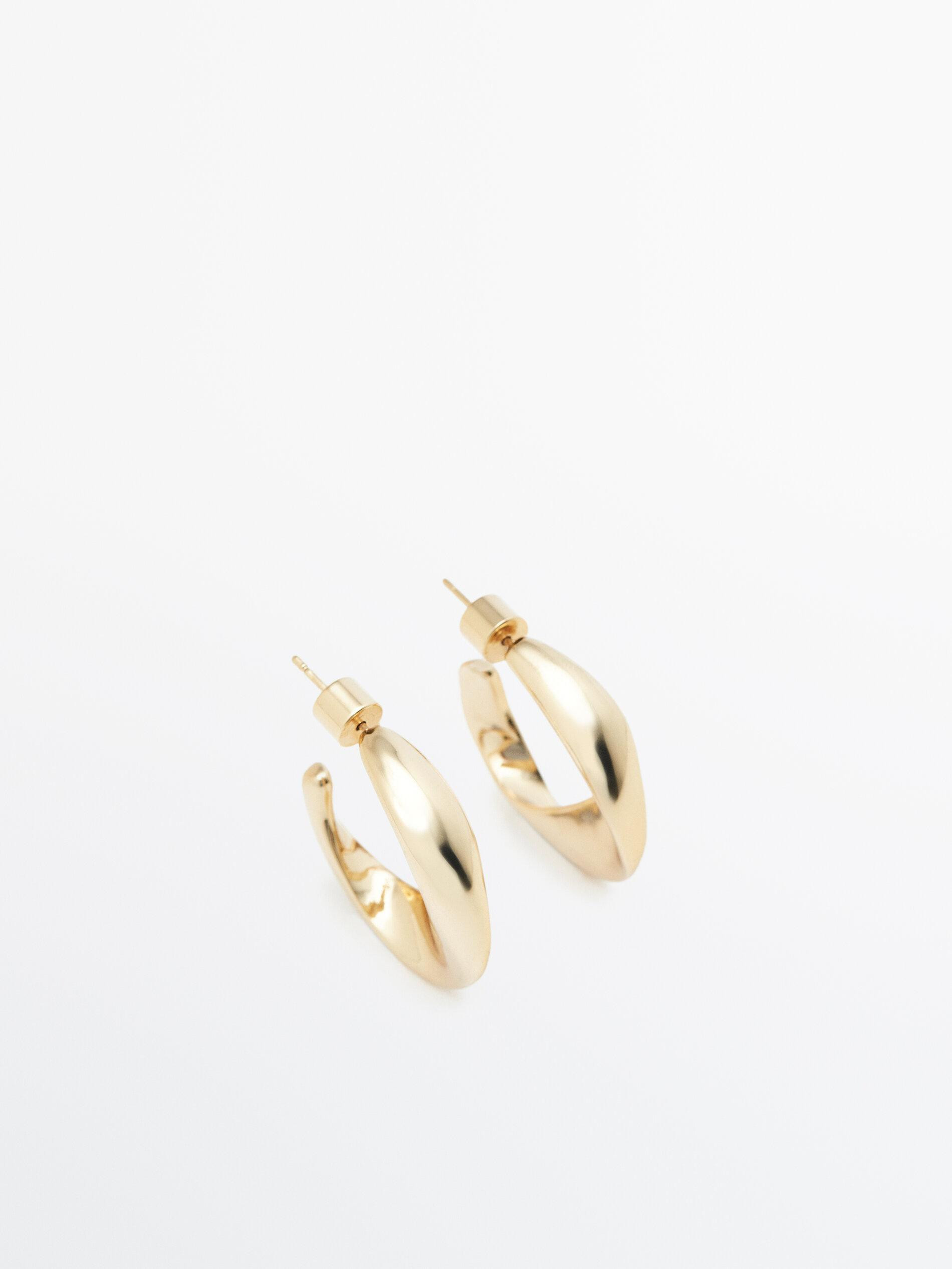 Small gold-plated twisted earrings | Massimo Dutti US