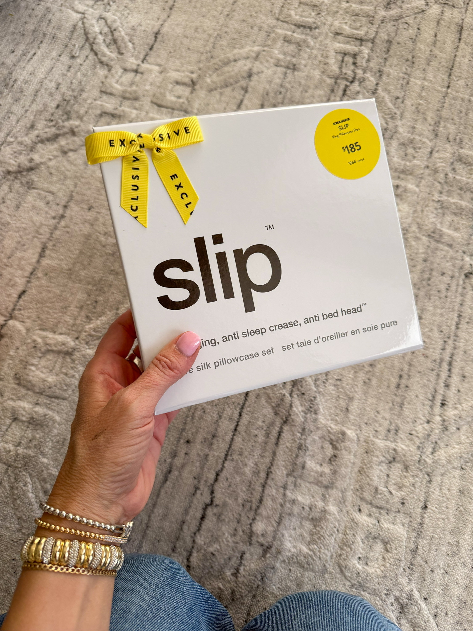 Perfect pillow slip to protect your hair!! 

Nsale 
Nordstrom anniversary sale

#LTKmomlife #LTKgrwm #LTKootd