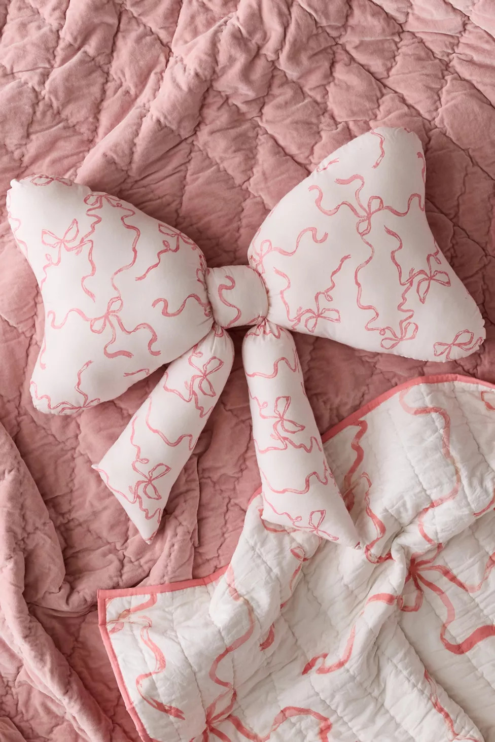 Big Bow Throw Pillow | Urban Outfitters (US and RoW)