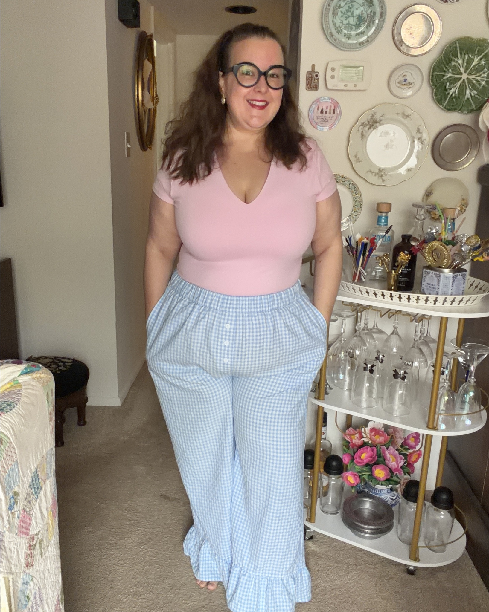 Cozy, comfy, work from home OOTD! I ordered these pants from Amazon and LOVE them. They look (and feel!) like pajama pants, and I flipping LOVE that! 

The top is from Walmart, and between the two other colors I got, you’ll be seeing a lot of them! 

#LTKPlusSize #LTKootd #LTKWorkwear