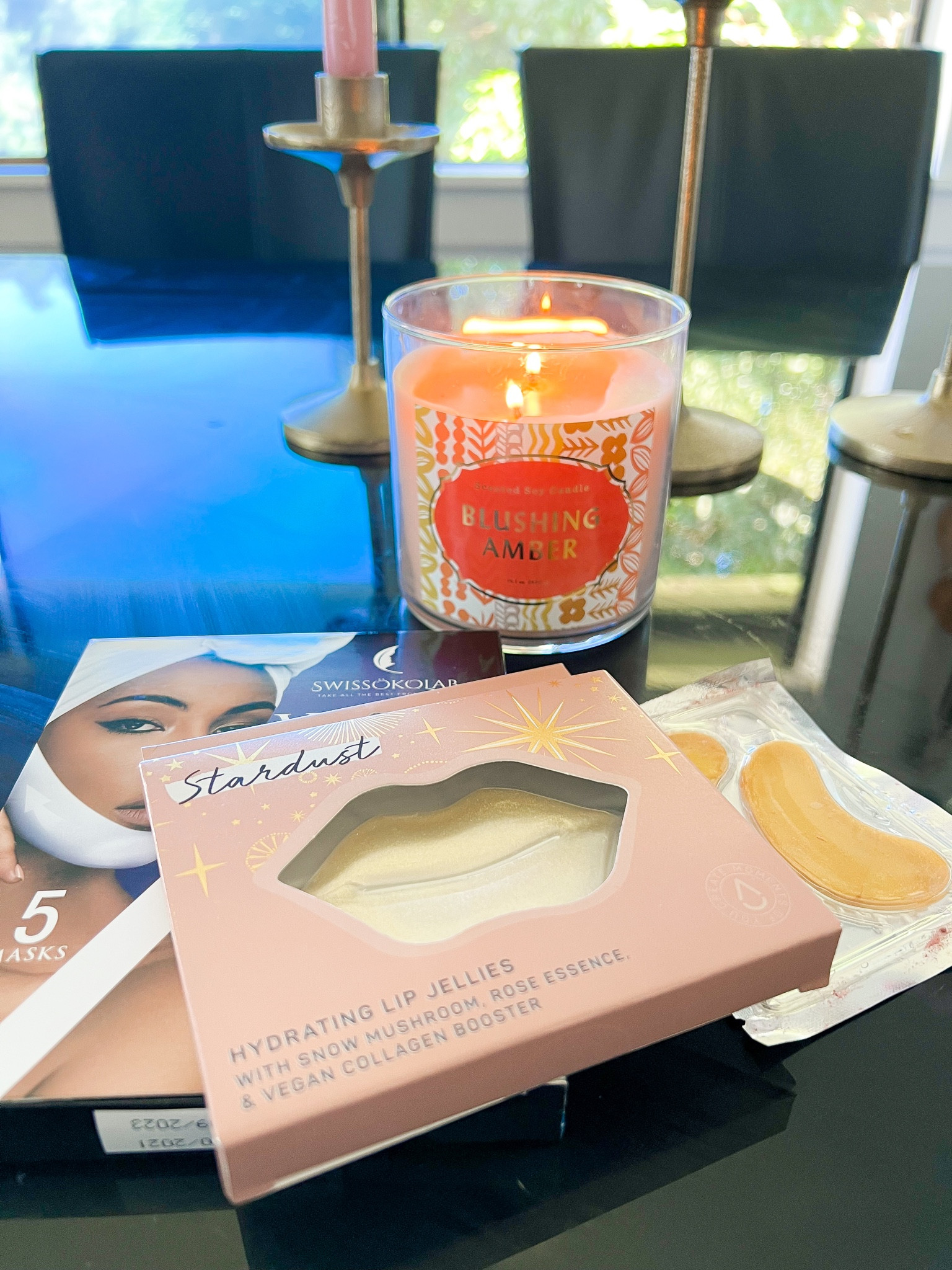 Mamas after Christmas self care
-Lip mask
-Under eye depuffer
-Chin slimmer


#LTKsalealert #LTKbeauty #LTKstyletip