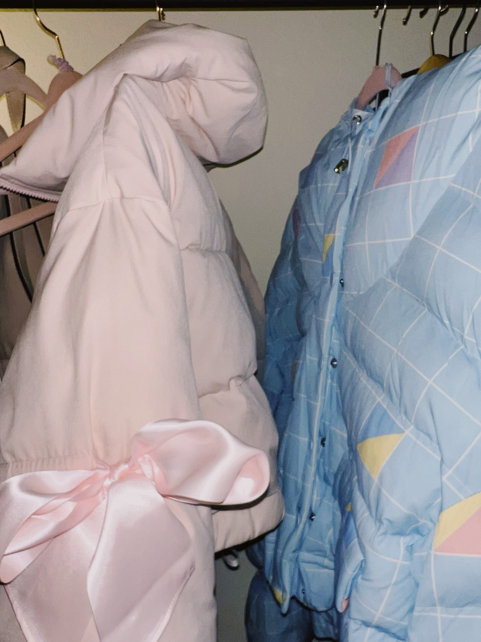 They’re so FLUFFYYYYYYY 🎀🧁 The Selkie Marshmallow puffers are my favorite jacket for cold windy days. It’s like a big fluffy cloud hugging you, you just gotta try if you haven’t felt one yet 💗☁️

I’m 5’3 petite/midsize and wear size small :) 

#selkie #springjacket 

#LTKmidsize #LTKSeasonal #LTKstyletip