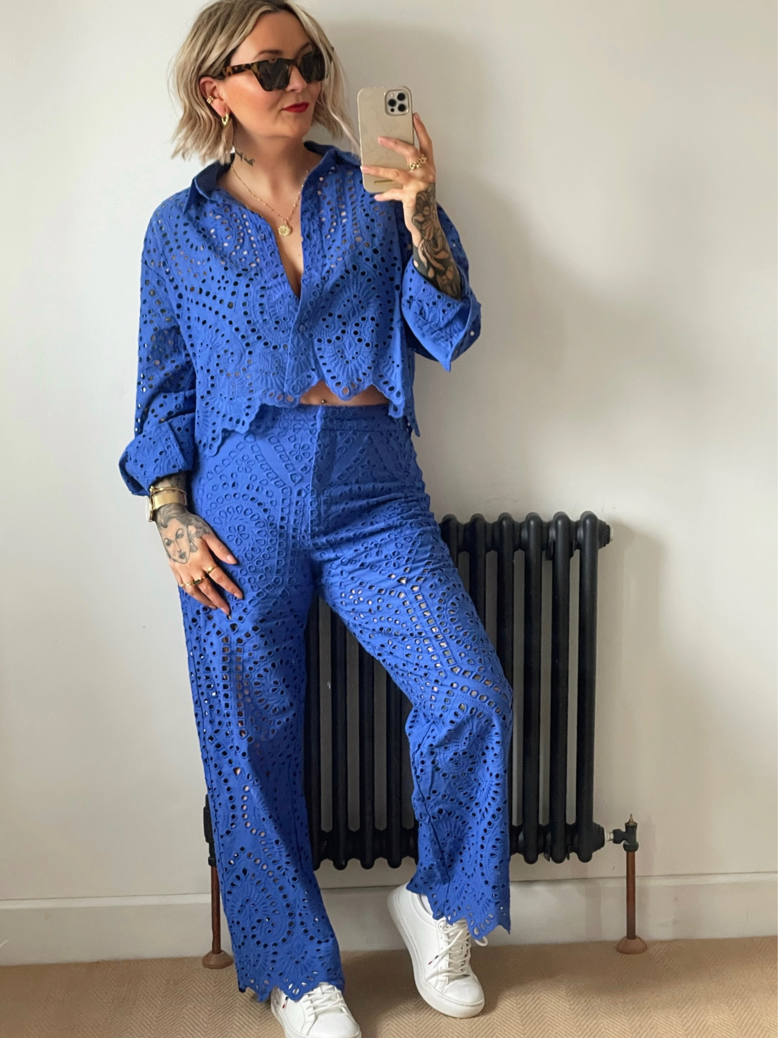 The dreamiest co-ord taken from day to night 💫
.
.
.
#hmstyle #hmxme #coord #stylingreels #stylingreel #cobaltblue #springdressing #springoutfits #springoutfitideas #daytonightlook #daytonightoutfit #outfitinspirations #outfitinspo #whattoweartoday #summeroutfitideas #tattooedinfluencer #microinfluencers #highstreetstyle #streetstylelook #rewearyourwardrobe #styleonthestreets #styleonabudget

#LTKSeasonal #LTKFind #LTKfit