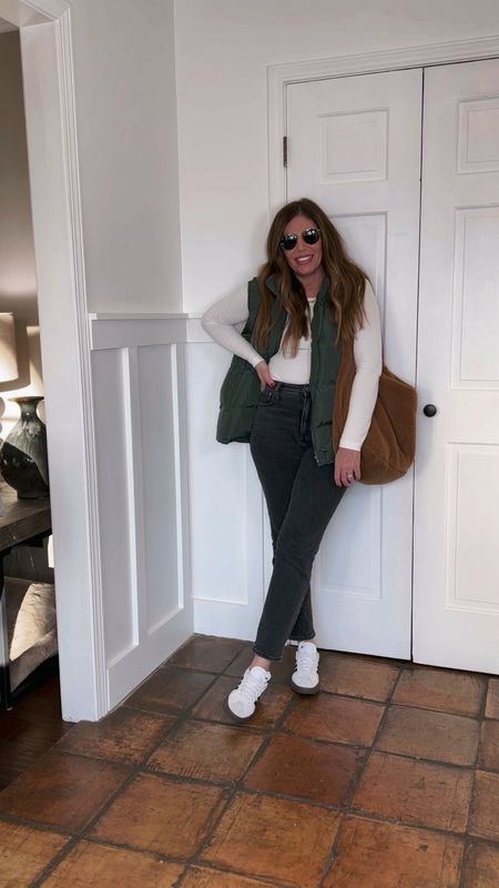Casual OOTD
Long sleeve fitted tee on sale for $13
Perfect vintage Madewell jeans on sale for under $70 
Adidas grand Court VL 3
Free people cozy, Teddy tote 
Ray-Ban sunglasses



#LTKsalealert #LTKover40 #LTKstyletip