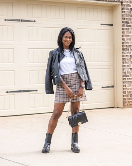 #JustFabPartner | Fall wardrobe loading...

I'm beyond ready for this heat to die down and ready for fall fashion! Atlanta has a little while to go but I'm getting a head start with some transitional looks. The @JustFabOnline Candide Platform Chelsea Boot and Plaid Aline Skirt make the perfect fall look combo. Don't forget, when you sign up for JustFab's VIP Membership, you get your first pair of shoes for only $10!

#LTKunder50 #LTKstyletip #LTKSeasonal