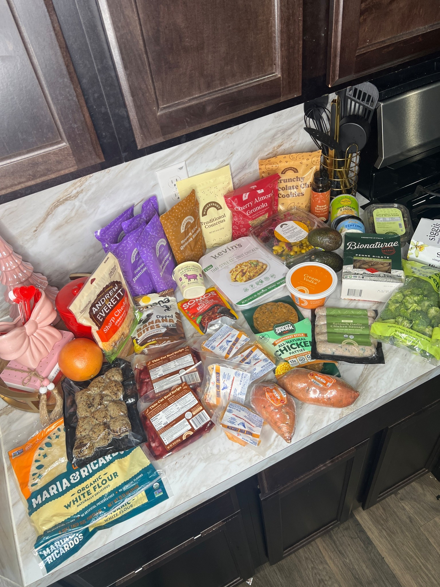 I signed up with HungryRoot and I have ZERO regrets! Get groceries delivered to my door, recipes and meals right on my phone. No giessing, shopping, dreading meal planning. 

If you want to get 40% off make sure you use my promo code MORGANK

#LTKfoodie #LTKmomlife