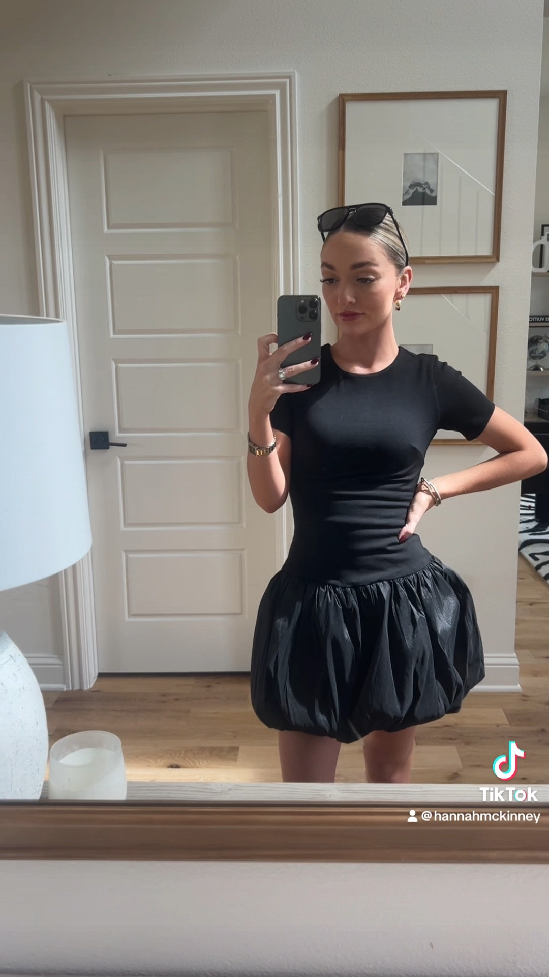 The most perfect LBD 🖤 
