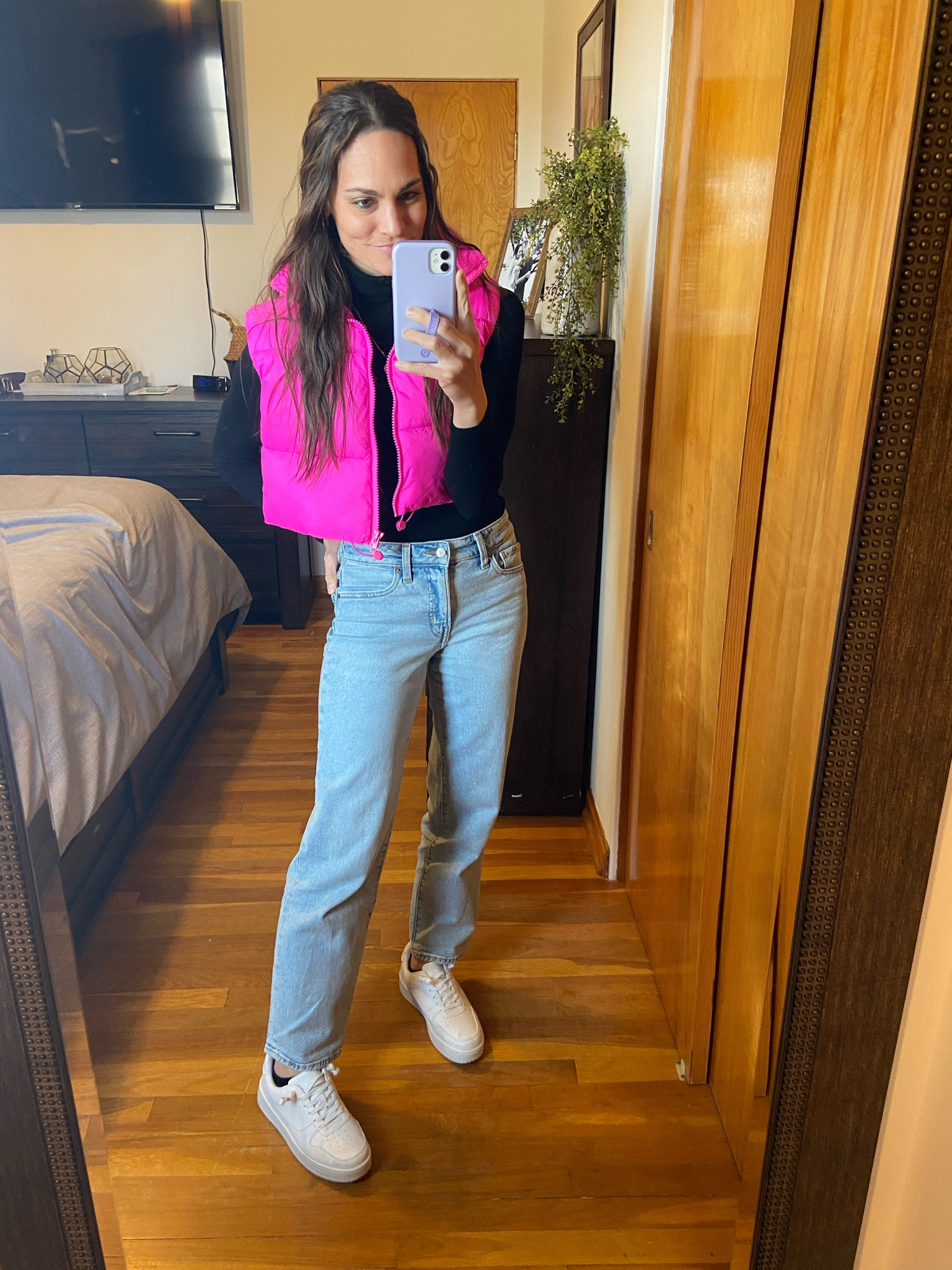 Sunday OOTD. Cropped puffer vest. Loose wide leg jeans. Platform white sneakers. Millennial fashion. 

#LTKunder50