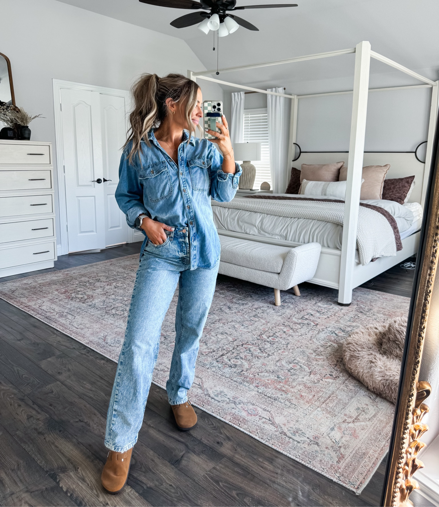 Small In top 
6 jeans 
Shoes fit TTS

#LTKSaleAlert #LTKFindsUnder50