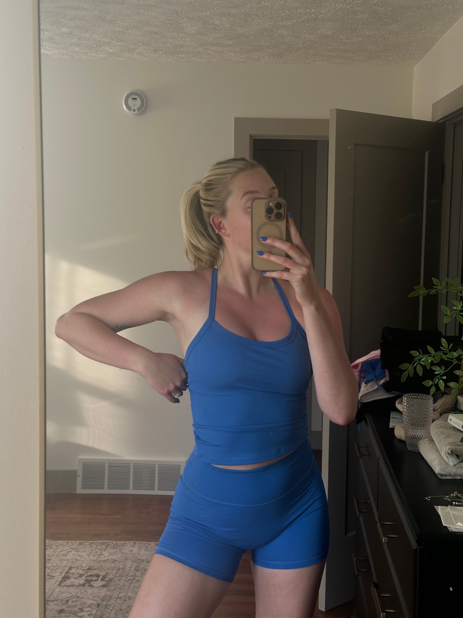 This set is UNREAL!!! Ordering in every single color. I got a M and im 5’10 for reference 💙

#LTKFindsUnder50 #LTKActive #LTKSaleAlert