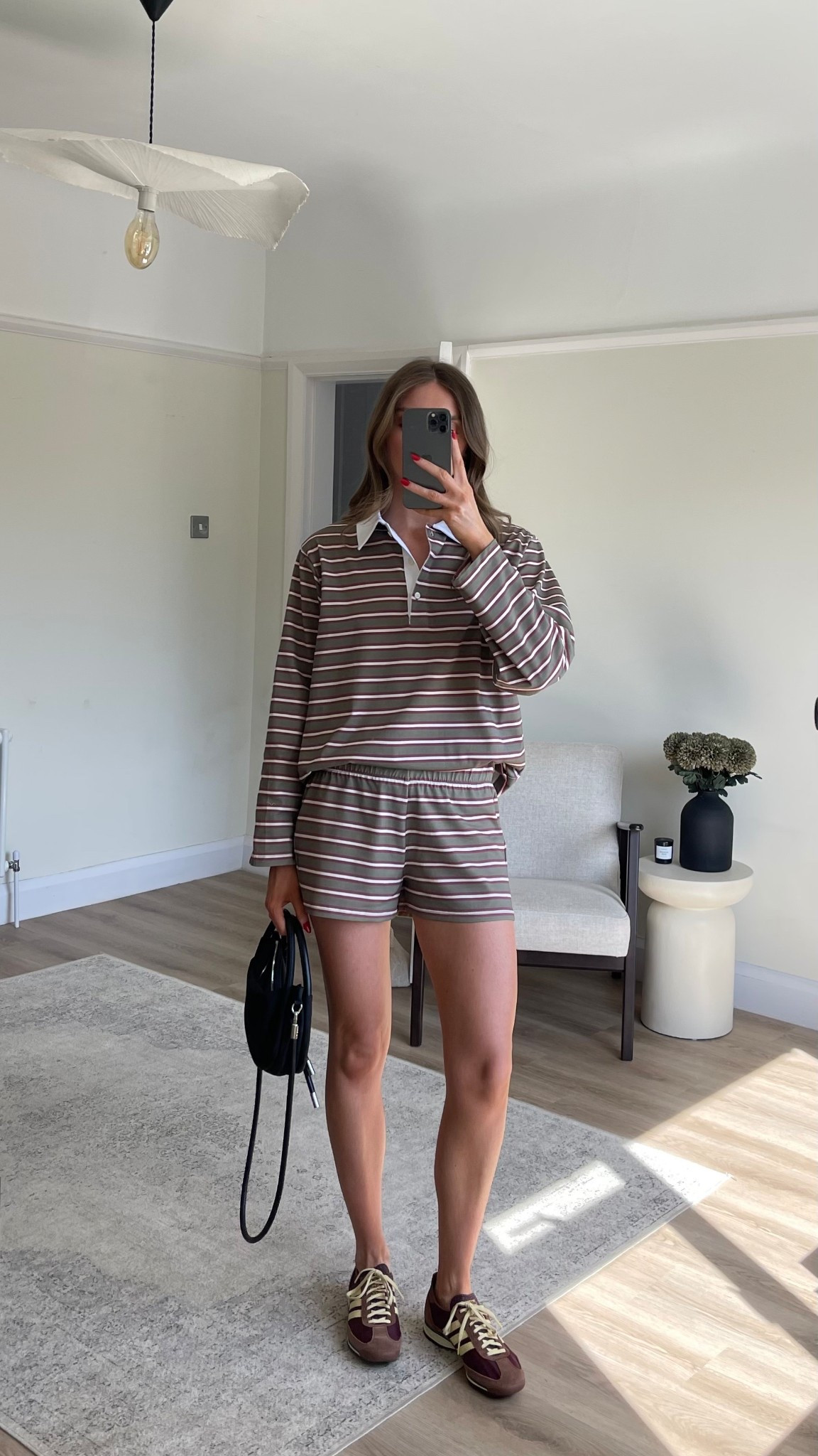 Oasis outfit inspiration, what to wear if you were lucky enough to get tickets

Small in the striped shirt and matching shorts
Adidas SL 72 trainers 


Concert outfit, oasis outfit, gig outfit

#LTKuk #LTKsummer #LTKeurope