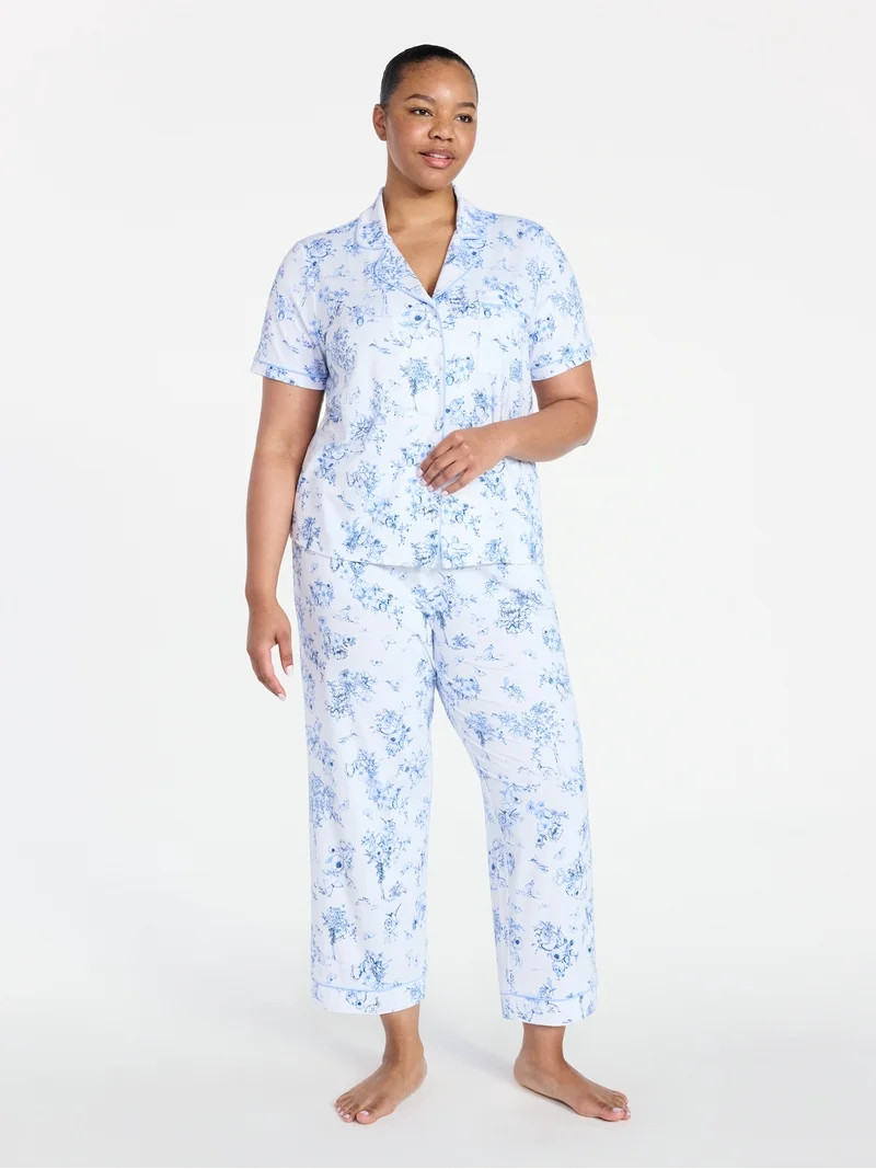Joyspun Women's Dreamy Soft Collection Notch Collar Top and Capri Pants Pajama Set, 2-Piece, Size... | Walmart (US)
