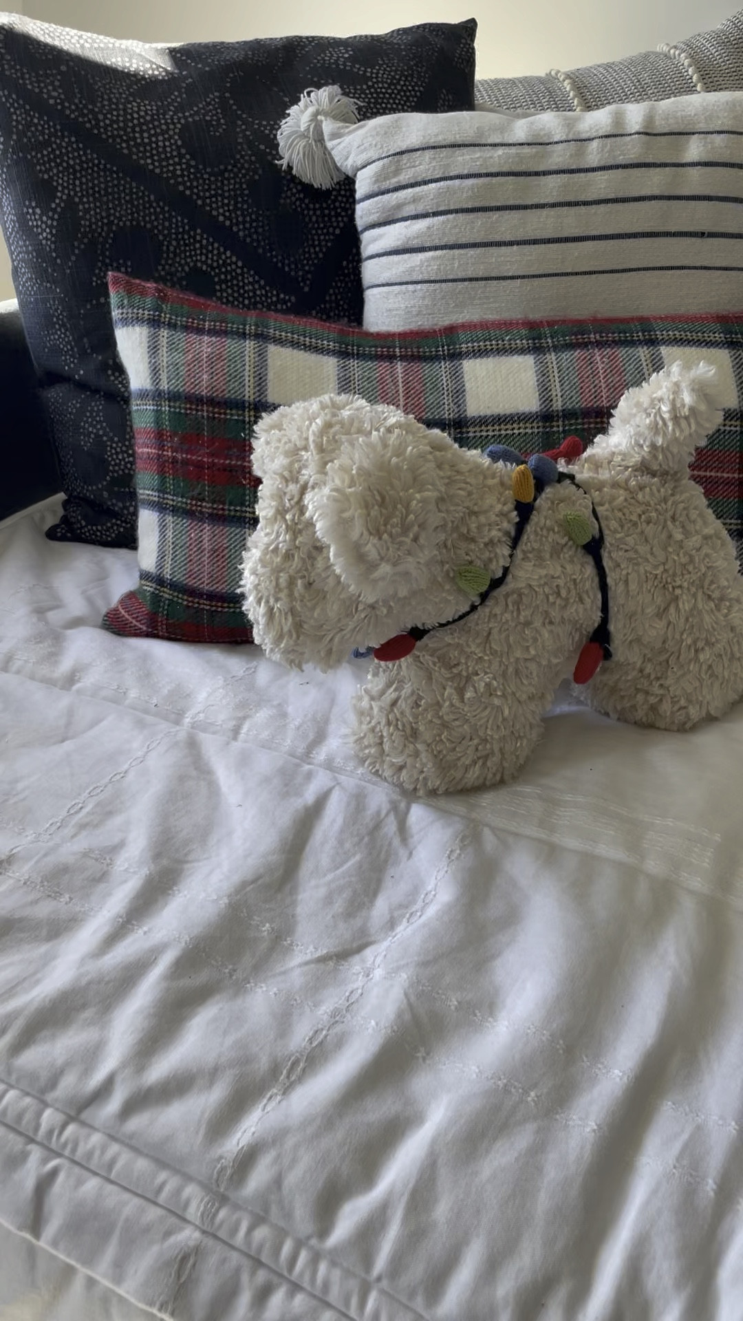 How cute is this christmas puppy pillow from Pottery Barn?!? 

#LTKHoliday #LTKhome #LTKSeasonal