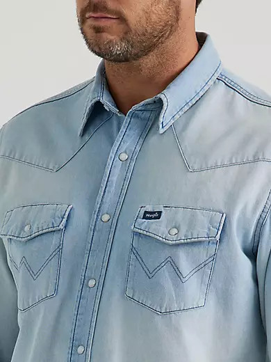 Vintage-Inspired Western Snap Workshirt in Light Wash | Wrangler