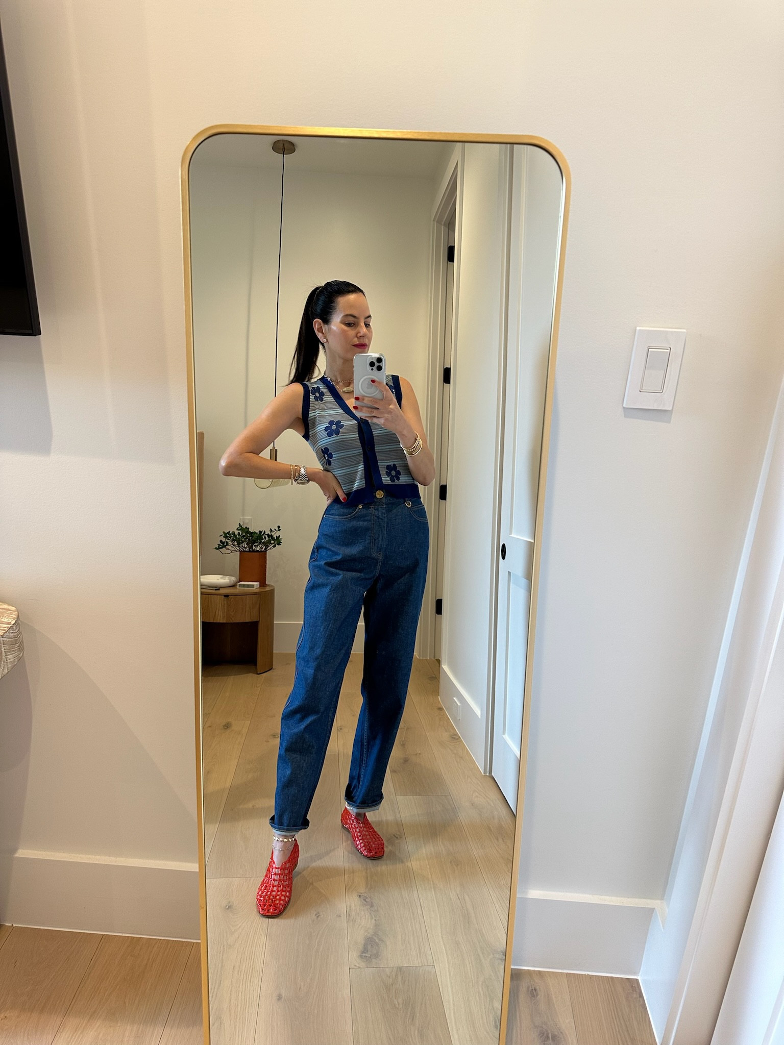 This is such a cute & casual summer outfit that i’m in love with ✨

Summer fashion - Mom outfit inspo - Summer vest - Denim jeans - Summer shoes - Style tips - Casual outfit inspo - Outfit ideas - Vacation looks 

#LTKShoeCrush #LTKSeasonal #LTKStyleTip