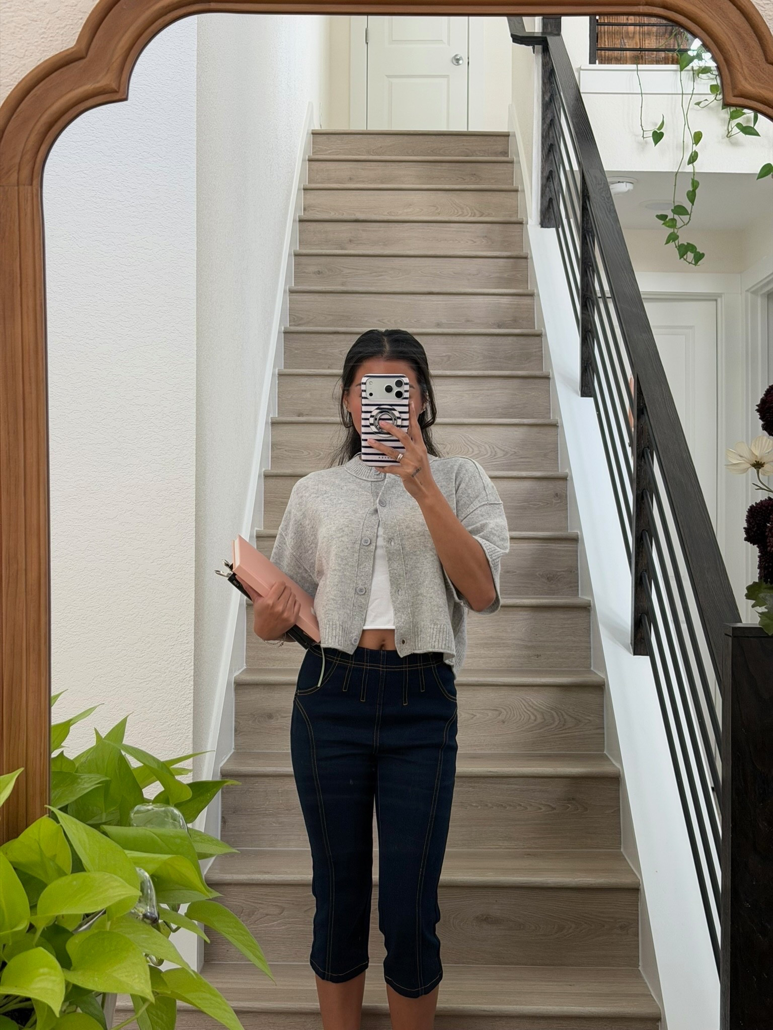 Casual, comfy, and a good day 📚

#LTKgrwm #LTKPetite #LTKOver40