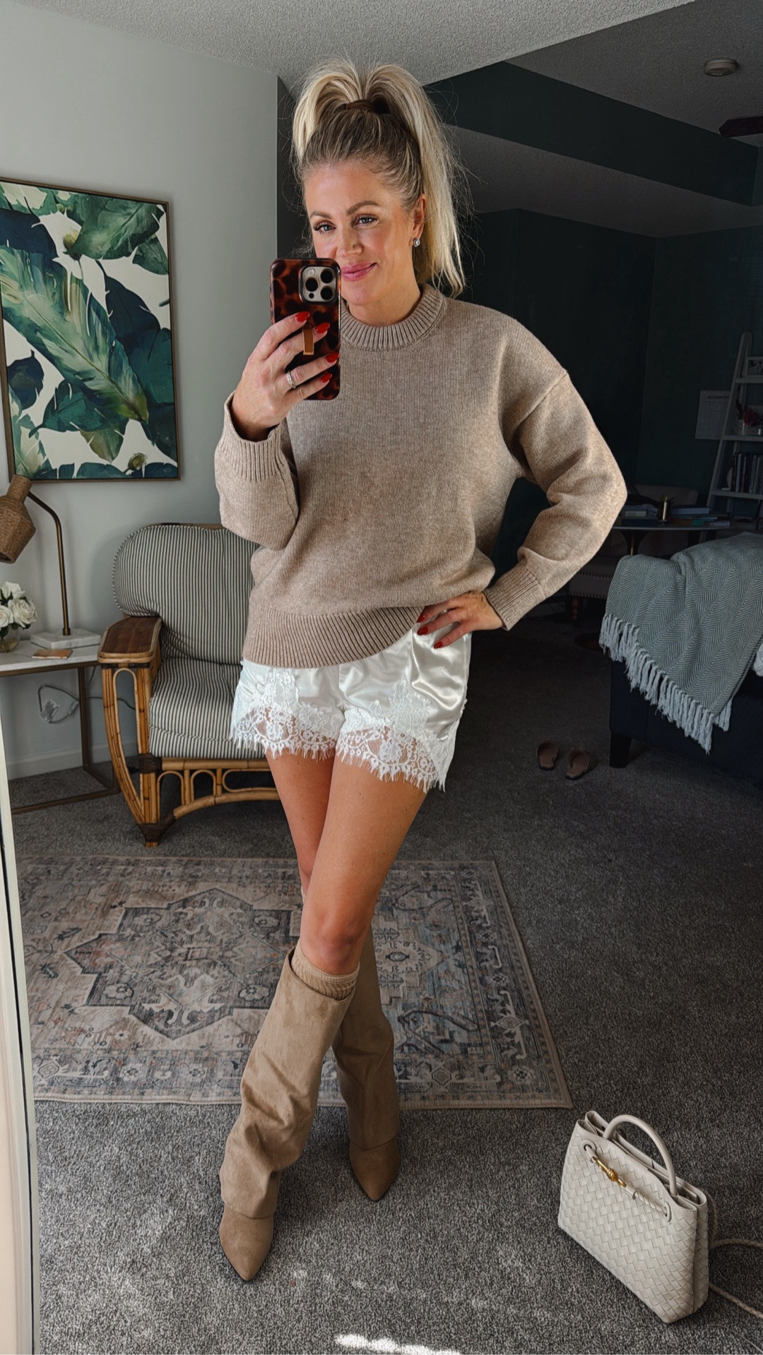 Who decided turning 40 meant we had to start dressing a certain way? Because I’d like a word. 😂

Wear the shorts. Rock the boots. Try the trends. Age is a number, not a dress code! 👏

#StyleOver40 #FashionOver40 #WearWhatYouLove #ConfidenceAtAnyAge #Over40Style