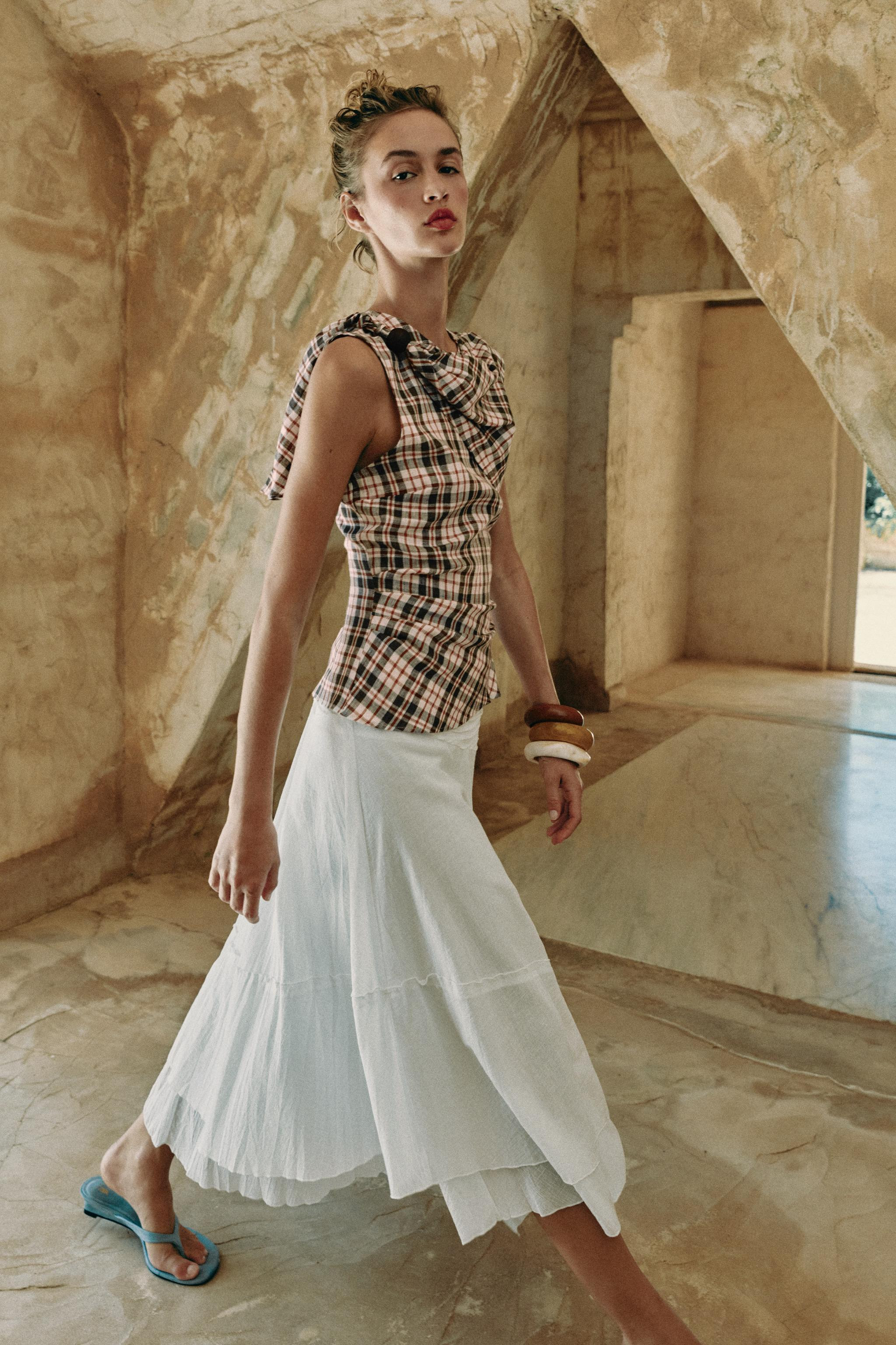 ASYMMETRISCHER ROCK AUS FESTEM STOFF | Zara DE