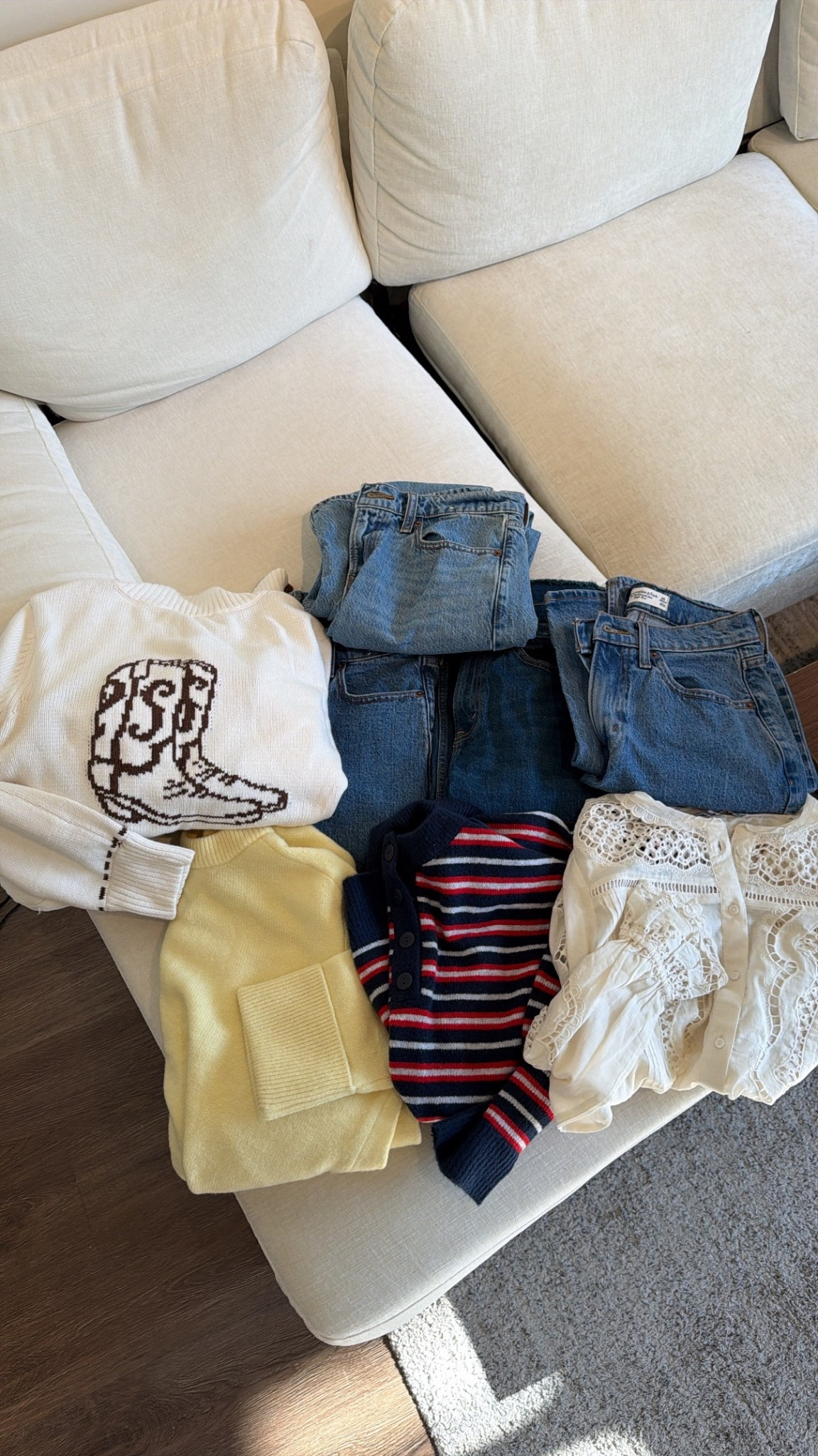 #abercrombiepartner @abercrombie Denim sale! 

#LTKSaleAlert #LTKootd #LTKgrwm