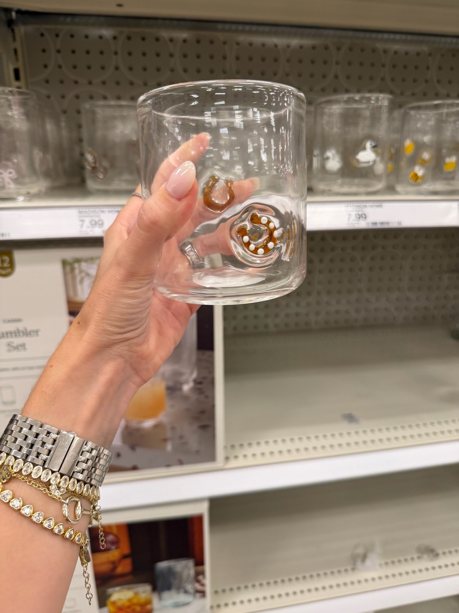 Cutie icon glass with a horse show 🐴