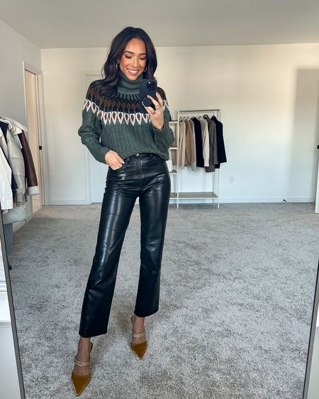 Evereve site is on SALE for Black Friday Cyber Monday & we’re giving away 3 $250 gift cards on IG stories!

Sizing:
Fair Isle Turtleneck Sweater: S (TTS)
Black leather jeans: 25 (size down if between sizes)
Gold Heels: TTS













Fair isle sweater
Leather pants outfit
Festive casual outfit
Casual holiday outfit
Casual holiday party outfit


#LTKstyletip #LTKHoliday #LTKCyberweek