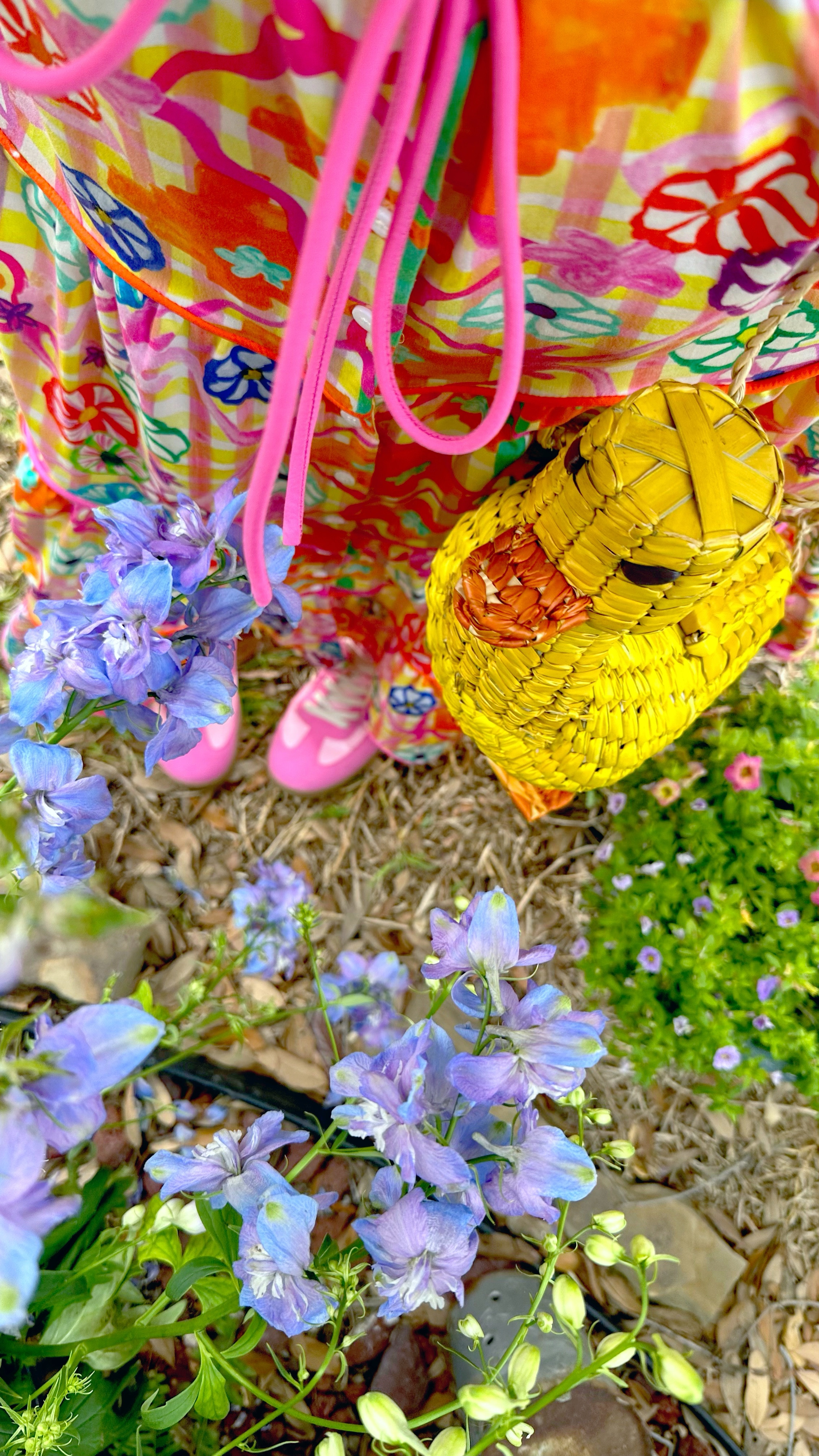 ✨ Knock Knock babe, Color’s at the door & she’s ready for her moment. 

@gabinomichel asked me about my personal style last weekend in relation to the art of branding. It was such a refreshing question. I’ve loved leaning into both of those areas and truly believe it’s what has reeled me in to explore a brighter bolder sense of personal style. Through my work & opportunities to create, I think it has brought me closer to my identity and a better understanding of what I want to share with others. I’ve always wanted to spread a little whimsy, funk and color everywhere I go and I feel empowered and confident when what I choose to wear daily is an extension of that. (Like my Pato purse : Esperanzita 🦆💕)

There’s something about Spring & sunshine that elevates this crave for color. It’s part of why I live for Fiesta time. It’s like I look around and I’m less alone in my pursuit of brightness all around. 💕 🎨 Viva 

What’s something you wear that makes you feel hella confident?

#colorfuldress #lifeincolour #funfashion #sanantonioinfluencer #dopaminedressing #personalstyling #fashioninfluencers #youdoyouboo #sanantoniotx #colormyworld #celiab #whimsy #ootd💗