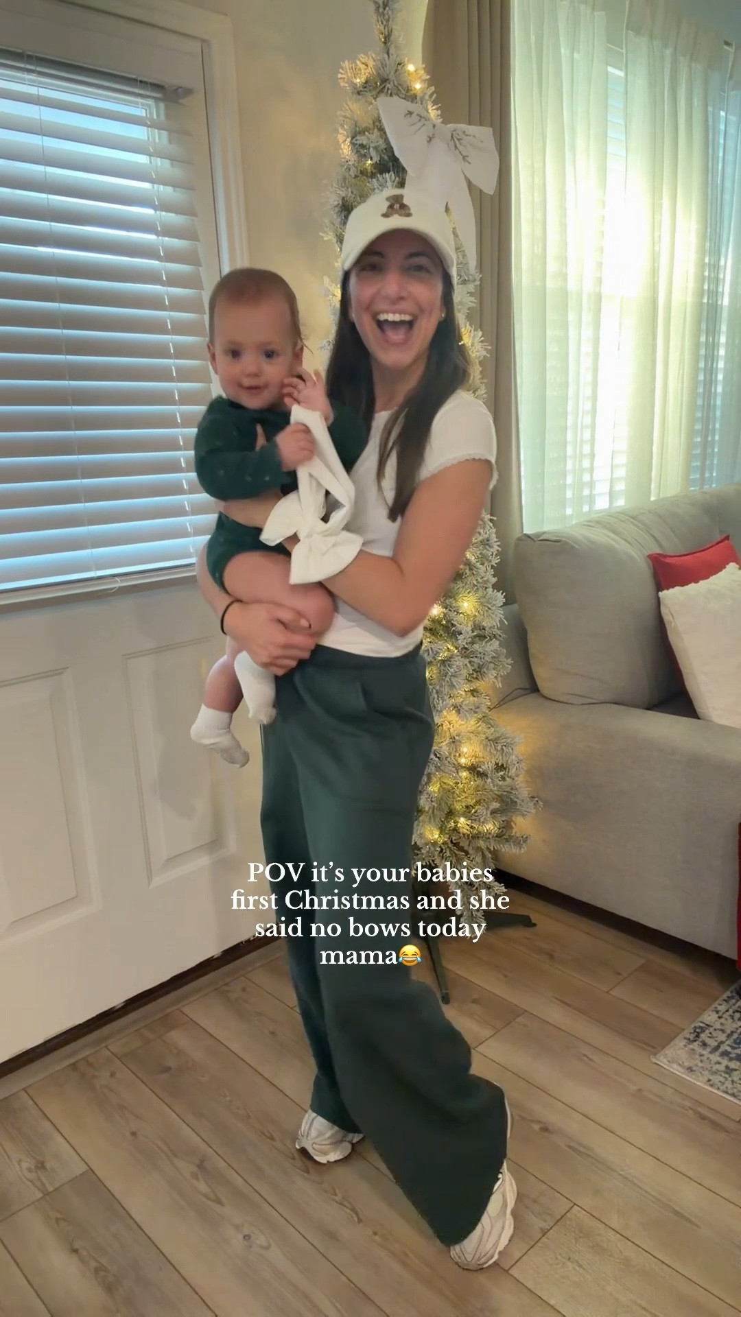 Matching with my mini in green in the COZIEST set from fabletics and yes she was not a fan of the big bow 🤣

#LTKFindsUnder50 #LTKootd #LTKHoliday