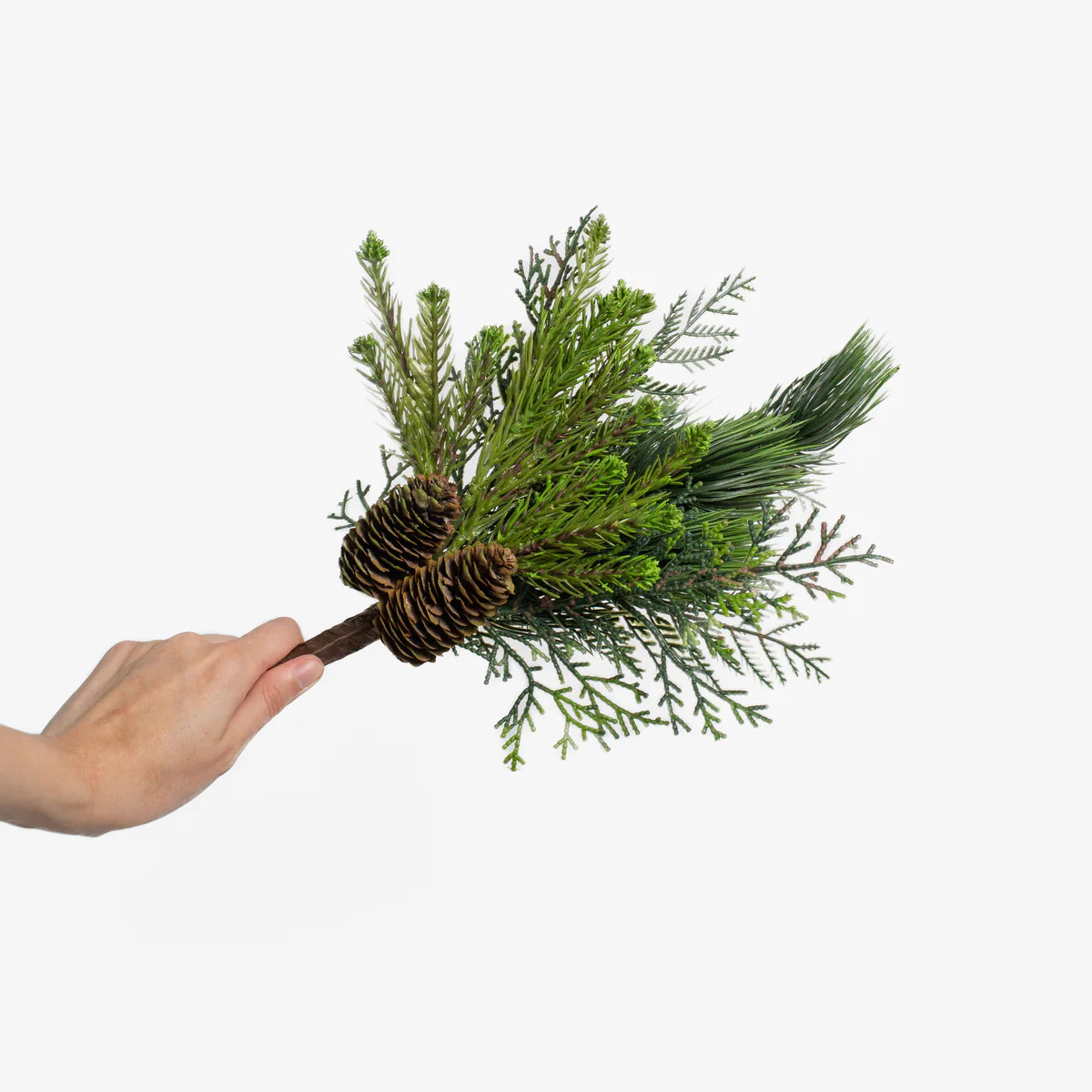 Cedar Pinecone Spray | Stoffer Home