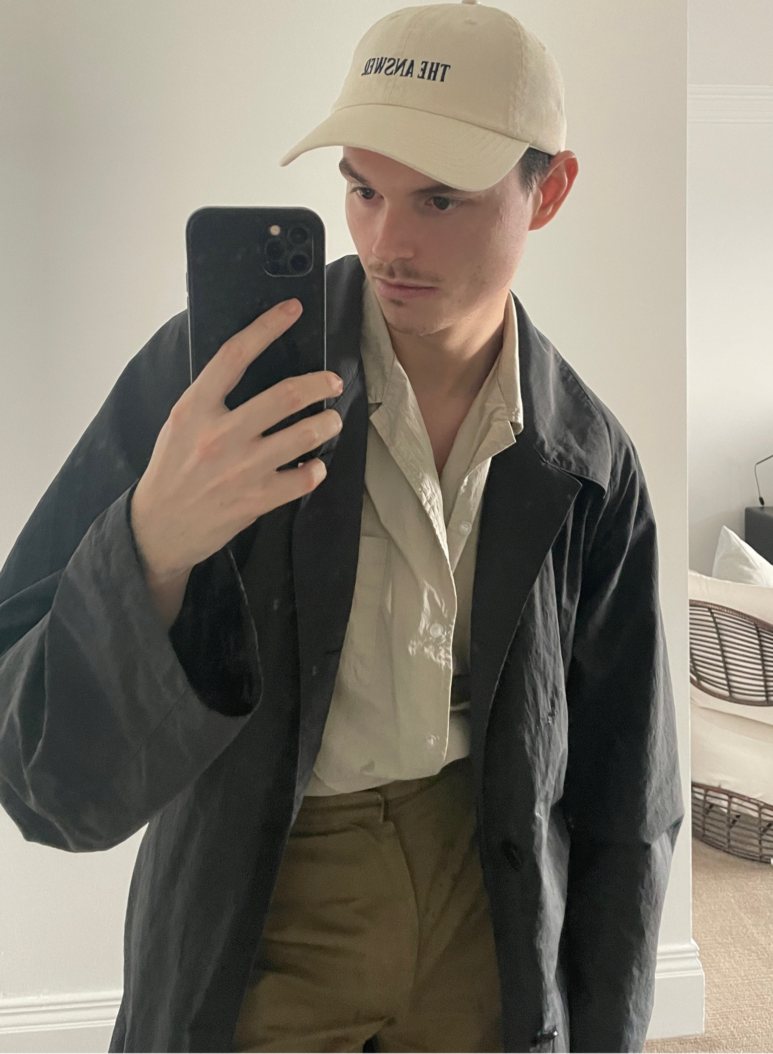 Winter layering essentials

🏷️ menswear, winter coats, jumpers, unisex styling, minimal styling, aw23, jackets, winter warmers

#LTKSeasonal #LTKaustralia #LTKmens